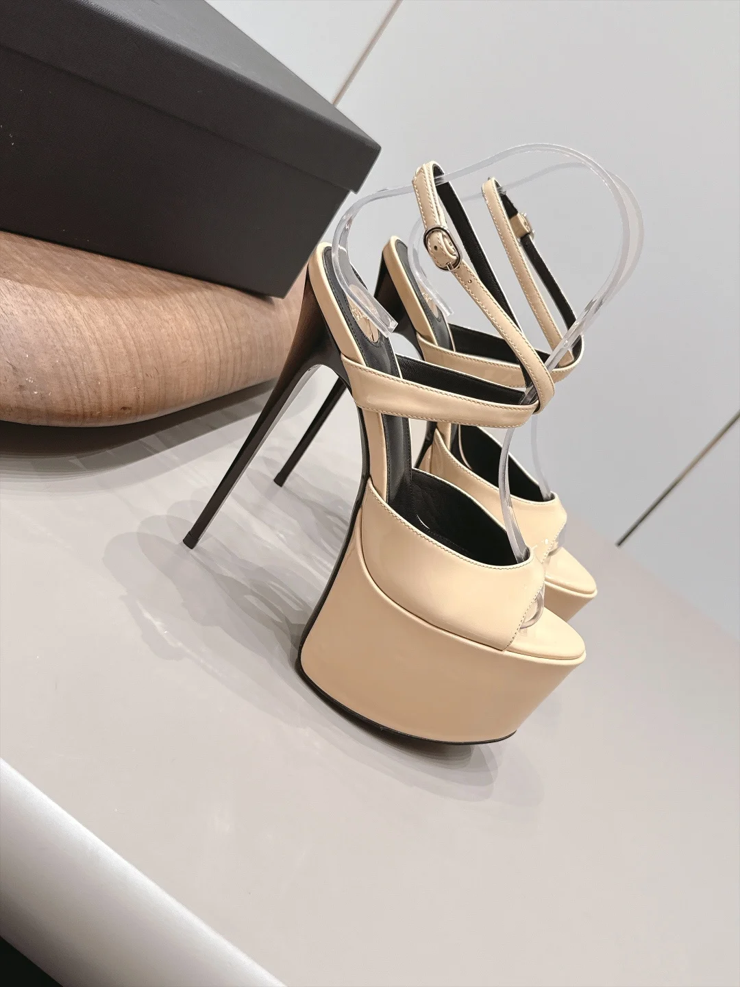 SAINT LAURENT Sandals Beige C20202609111553 - Image 2