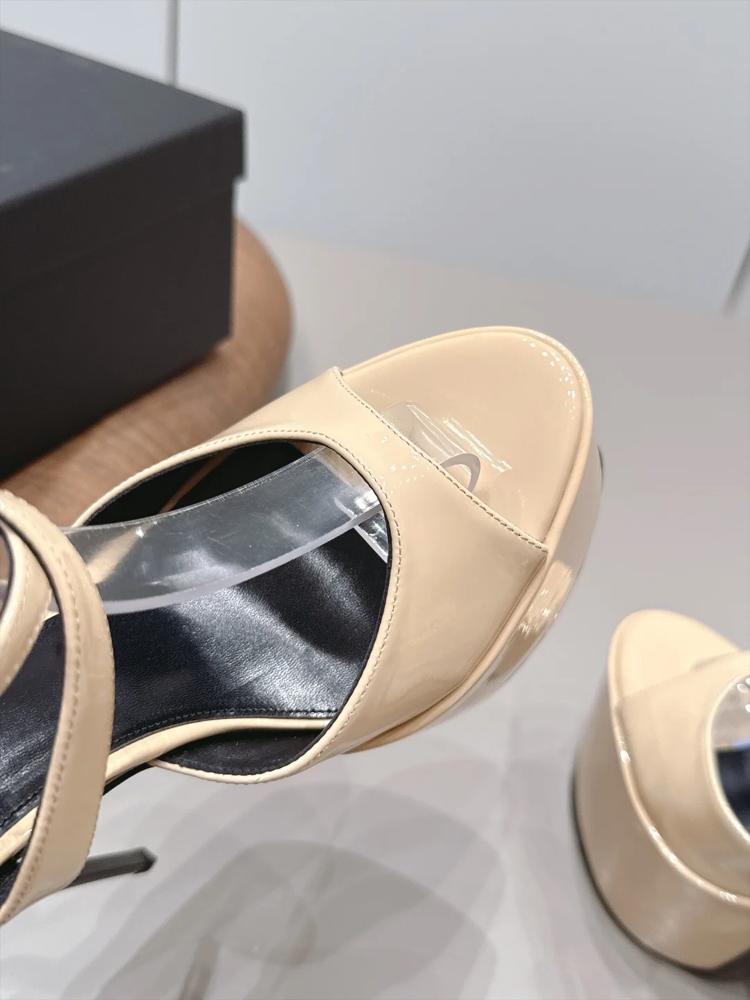 SAINT LAURENT Sandals Beige C20202609111553 - Image 7