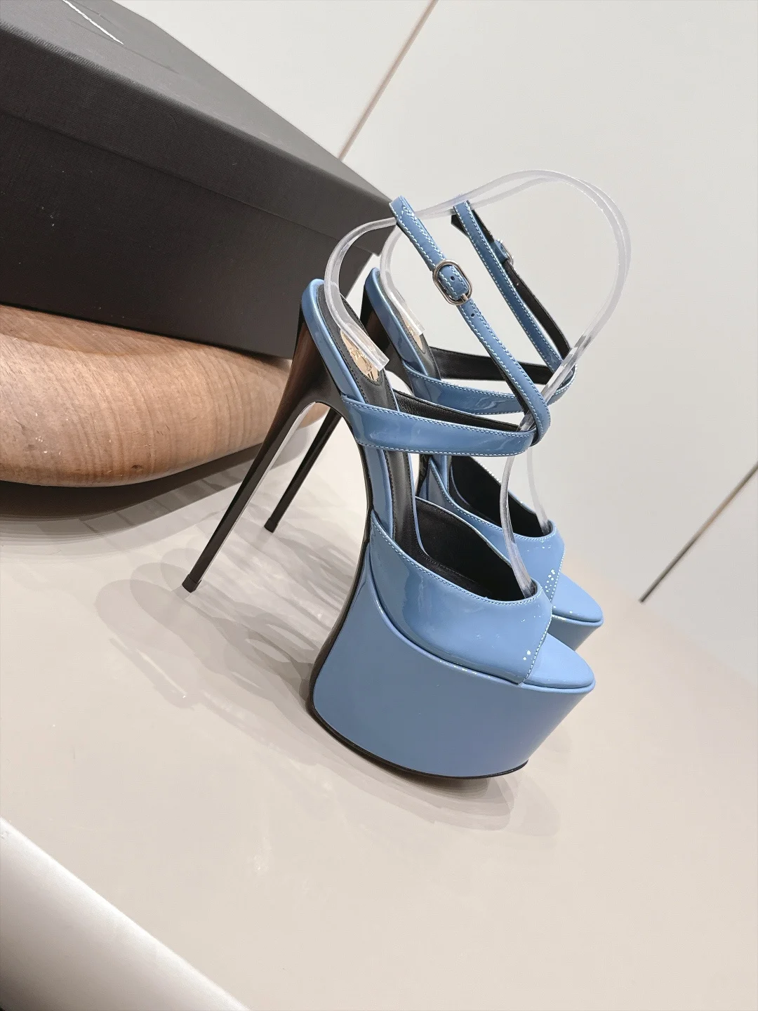 SAINT LAURENT Sandals Blue C20202609111552 - Image 2
