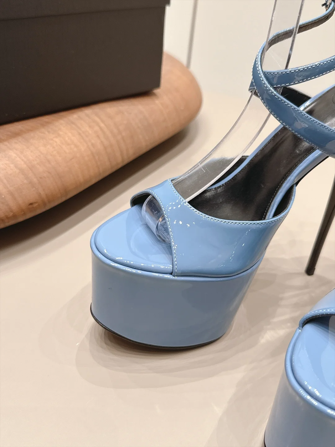 SAINT LAURENT Sandals Blue C20202609111552 - Image 7