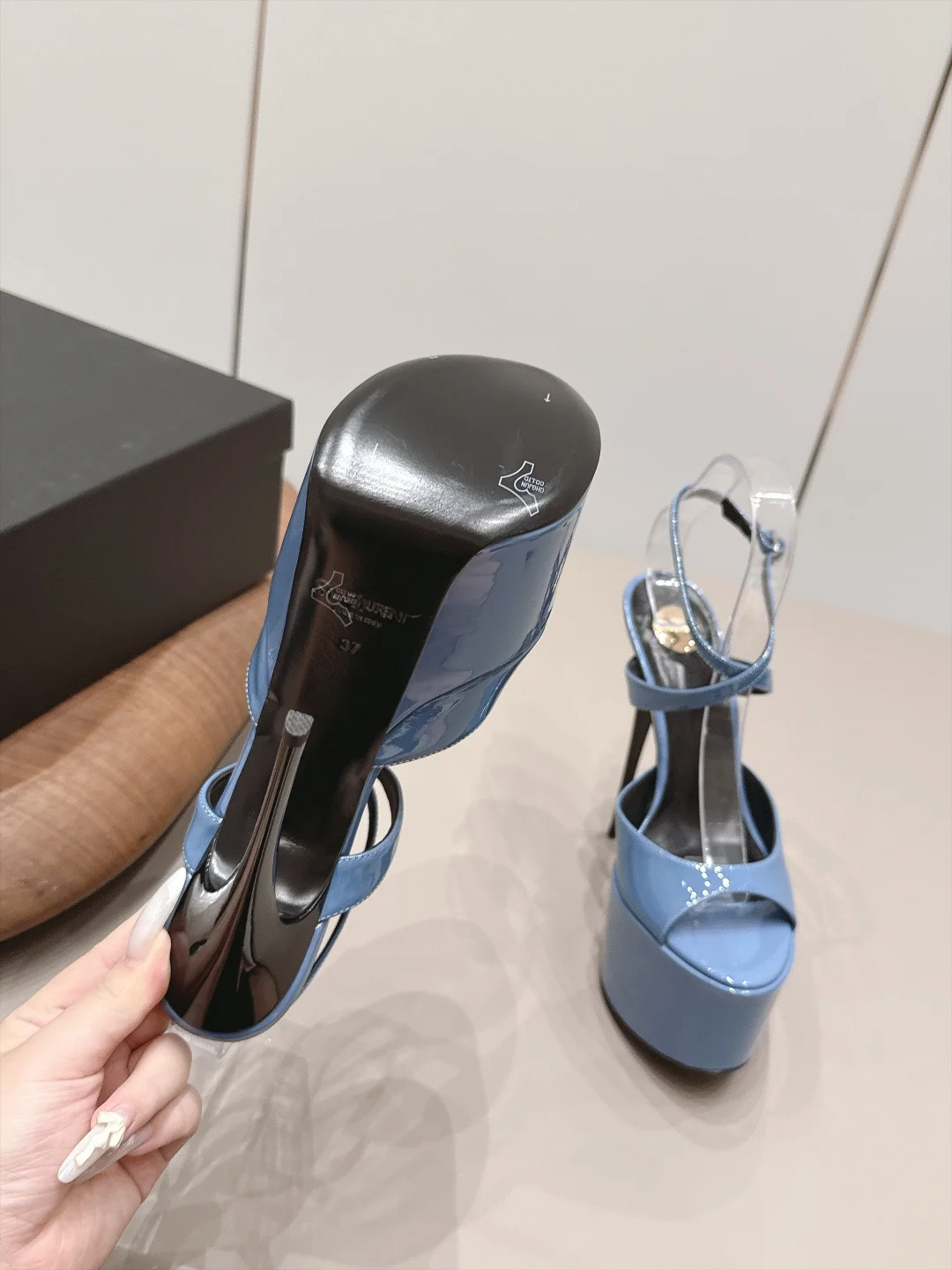 SAINT LAURENT Sandals Blue C20202609111552 - Image 9