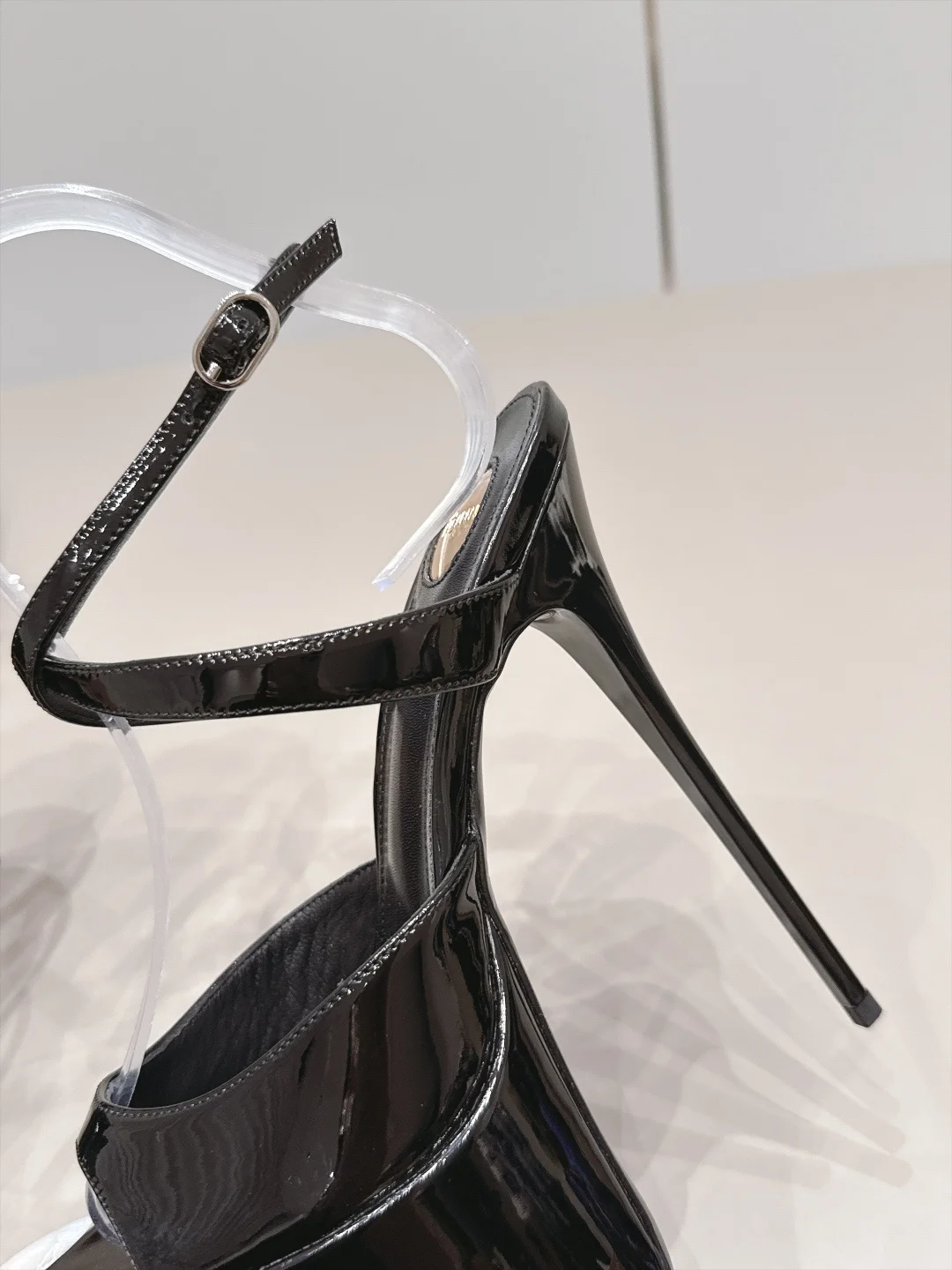 SAINT LAURENT Sandals Patent Leather Black EU35-39 C20202609111556 - Image 7