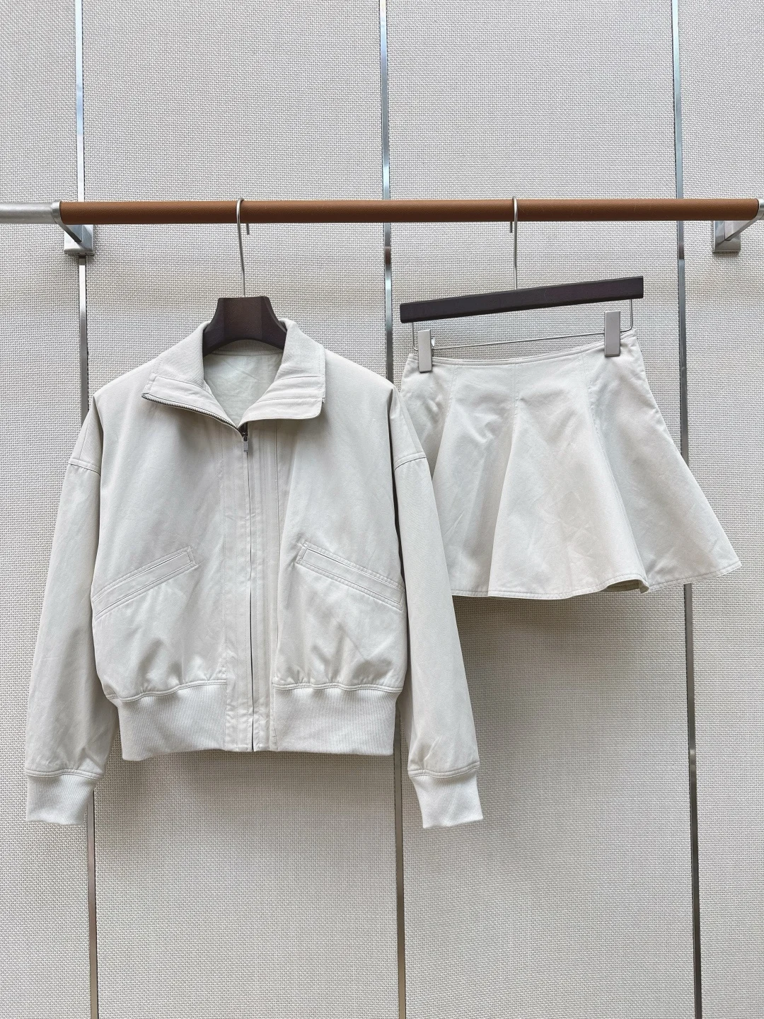THE ROW Jackets Beige S-L B95202609062248