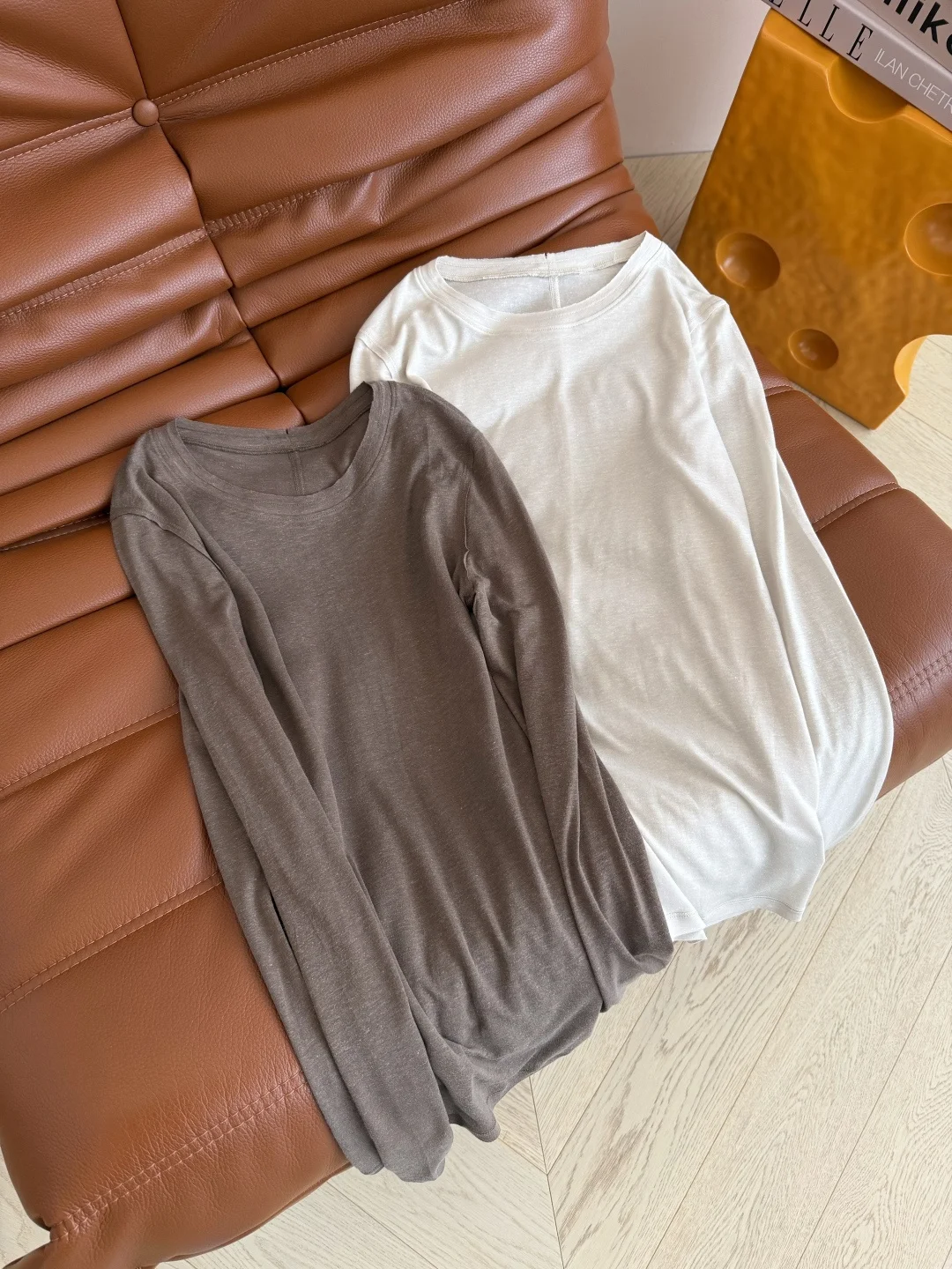 THE ROW T-shirts Linen Tencel Blend Brown-White S-L A95202609061730