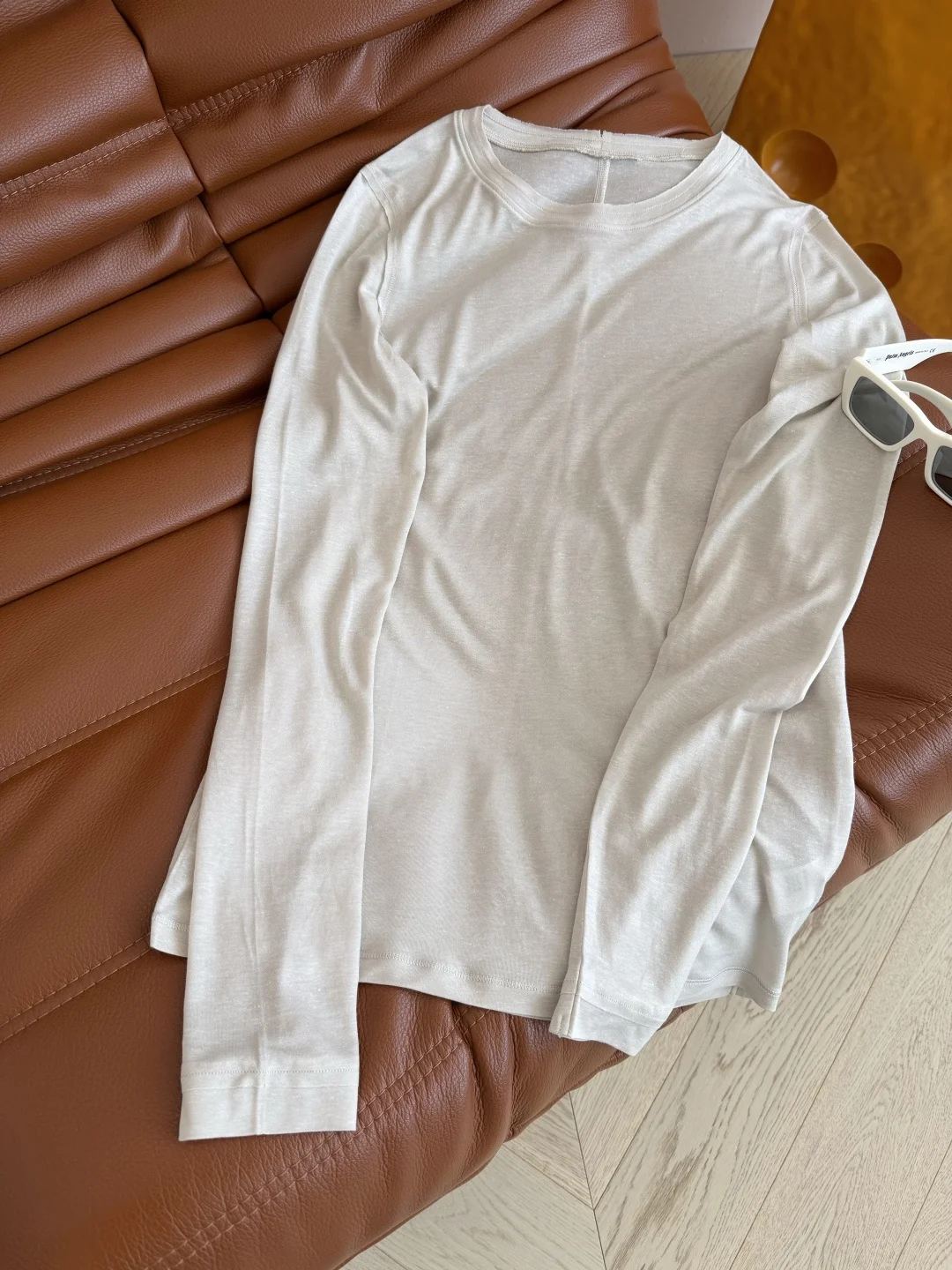 THE ROW T-shirts Linen Tencel Blend Brown-White S-L A95202609061730 - Image 4