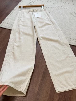 Alternative view of THE ROW Trousers Beige S-L B35202609063553