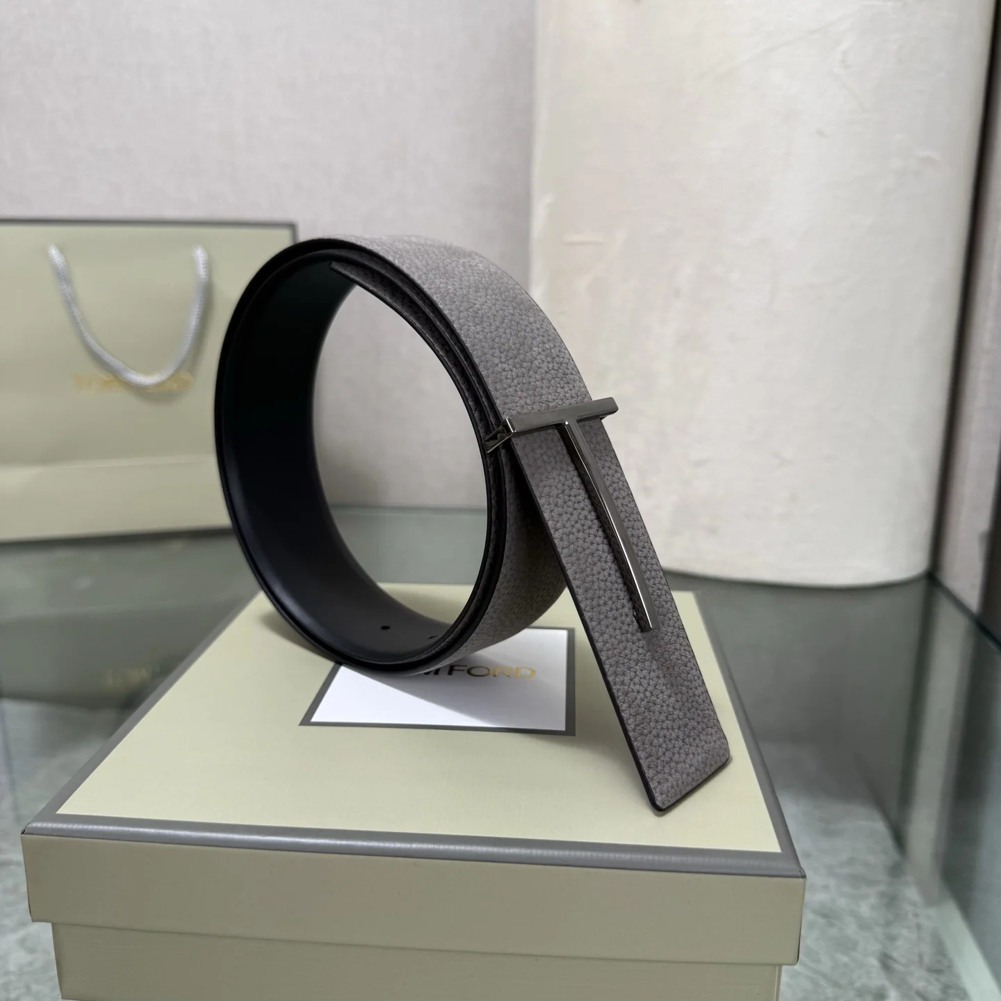 Alternative view of TOM FORD Belts Top-grain Leather Gray-Black A70202609070356