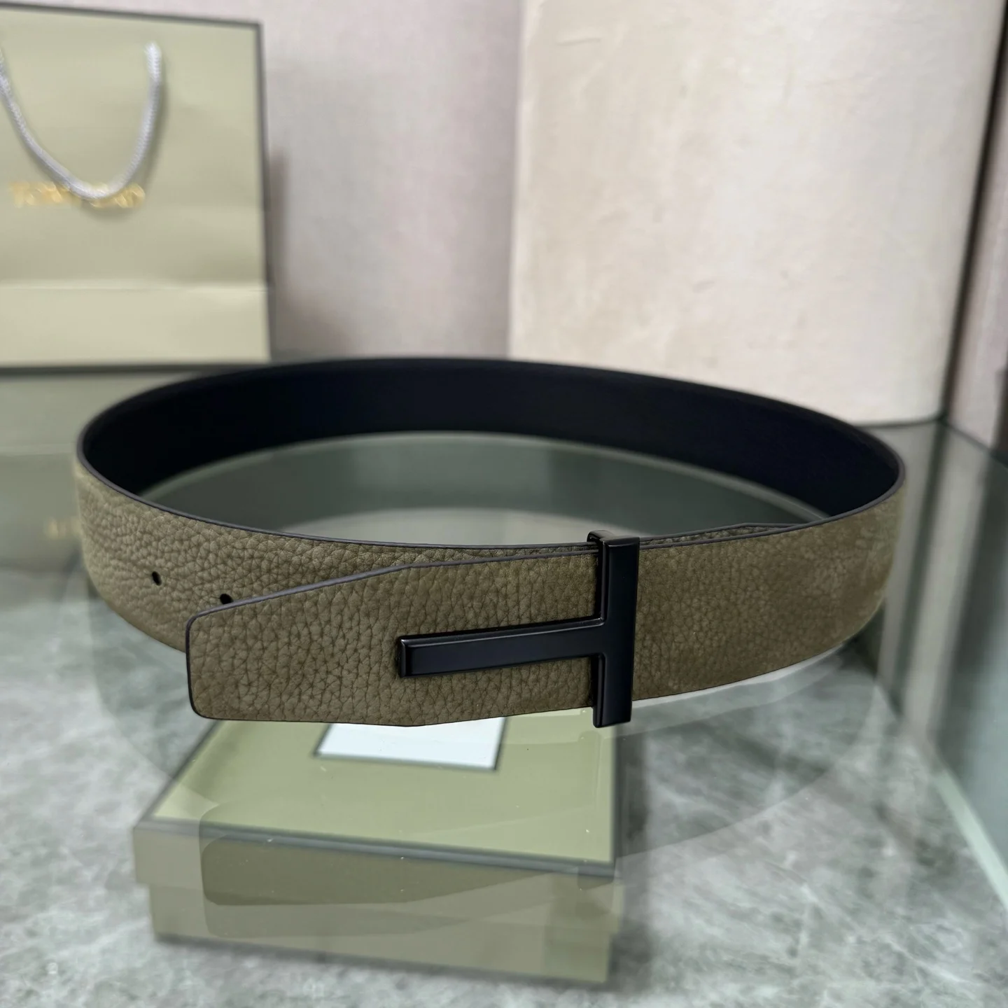 TOM FORD Belts Top-grain Leather Green-Black A70202609070320 - Image 3