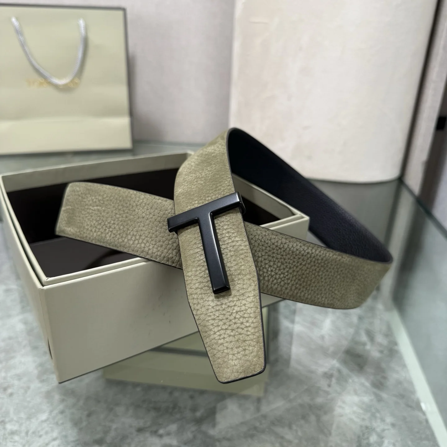 TOM FORD Belts Top-grain Leather Green-Black A70202609070320 - Image 6