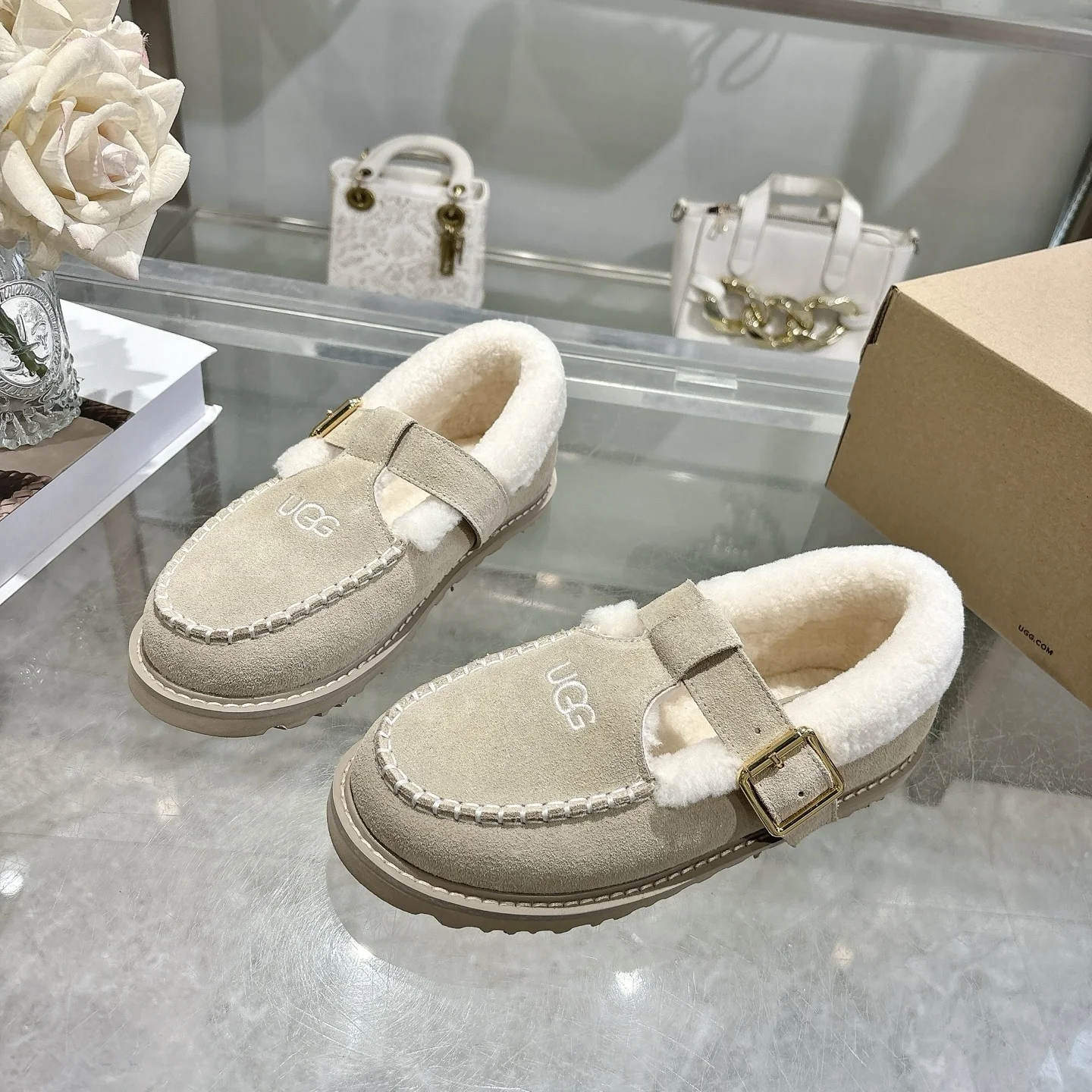 UGG Flats Suede Leather Beige-Cream EU36-40 B00202609111793 - Image 3