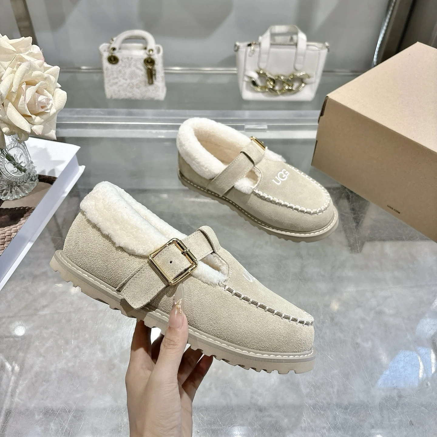 UGG Flats Suede Leather Beige-Cream EU36-40 B00202609111793 - Image 5