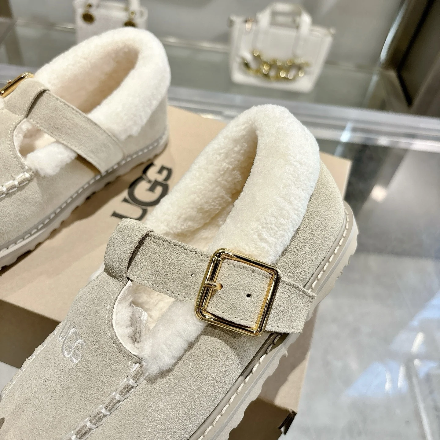 UGG Flats Suede Leather Beige-Cream EU36-40 B00202609111793 - Image 7