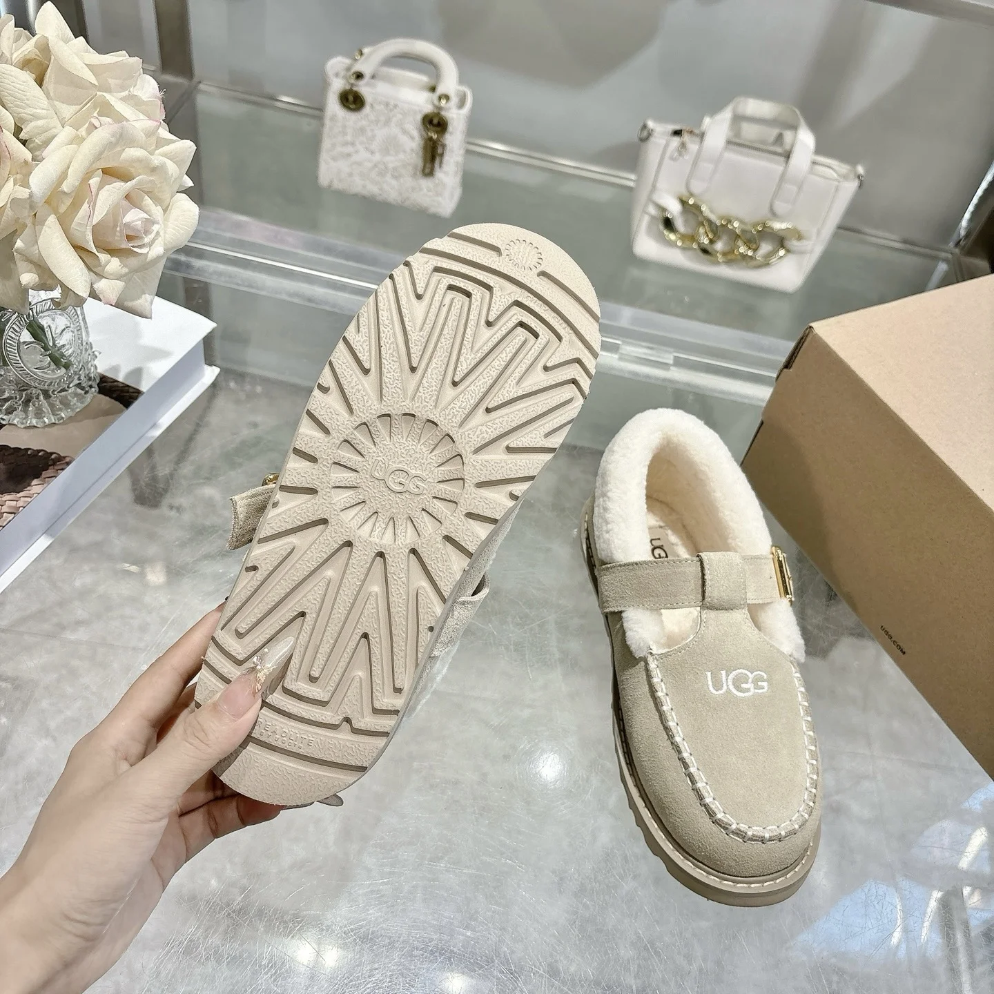 UGG Flats Suede Leather Beige-Cream EU36-40 B00202609111793 - Image 9