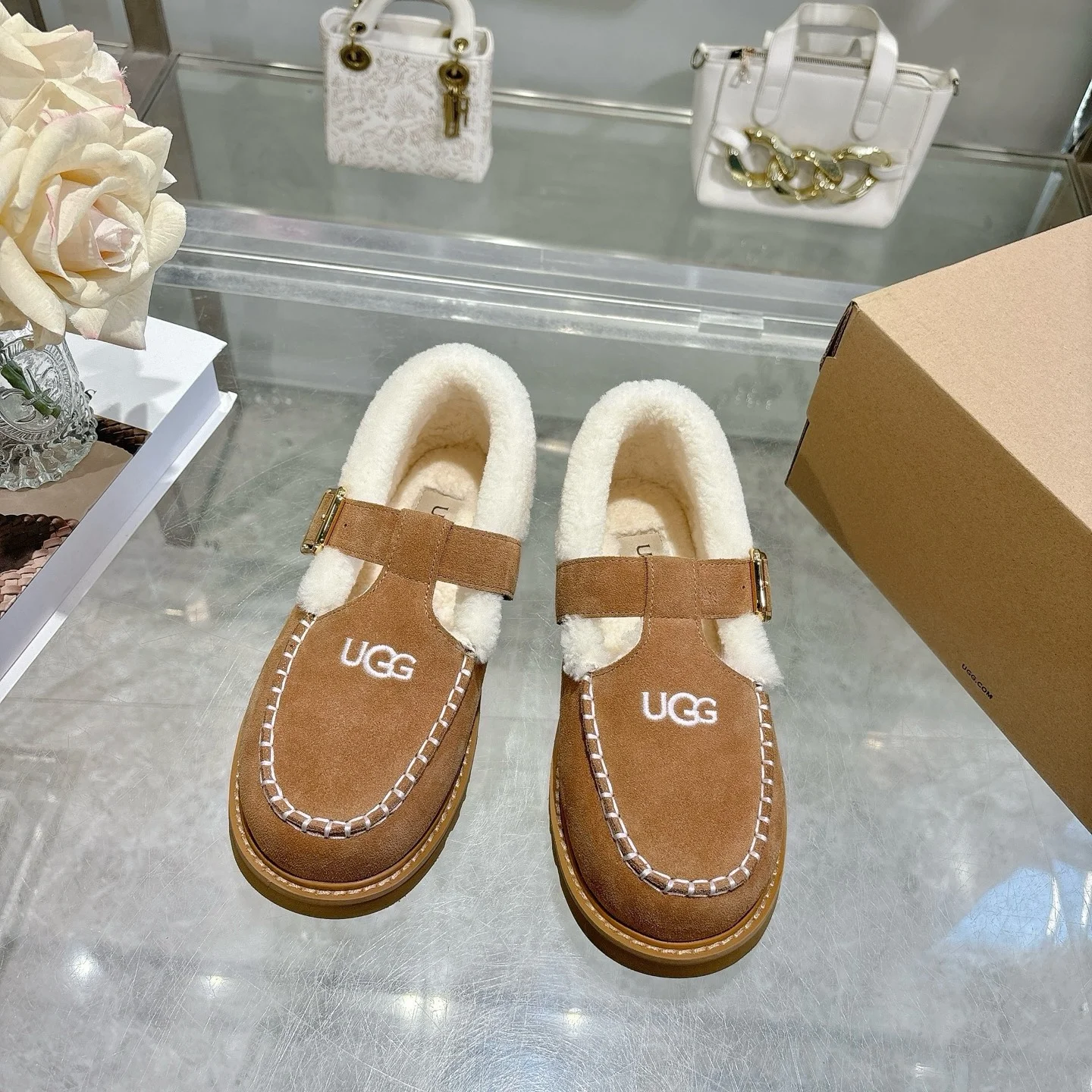 UGG Flats Suede Leather Brown-White EU36-40 B00202609111792