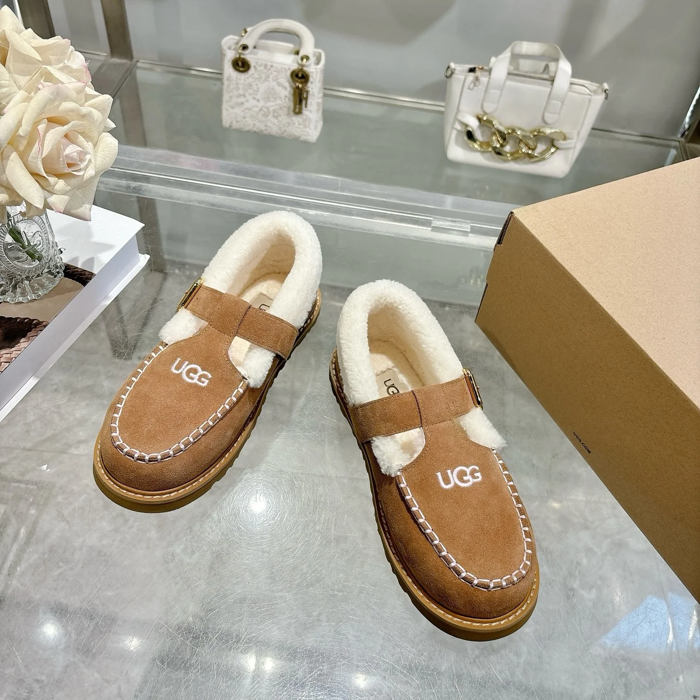 UGG Flats Suede Leather Brown-White EU36-40 B00202609111792 - Image 2