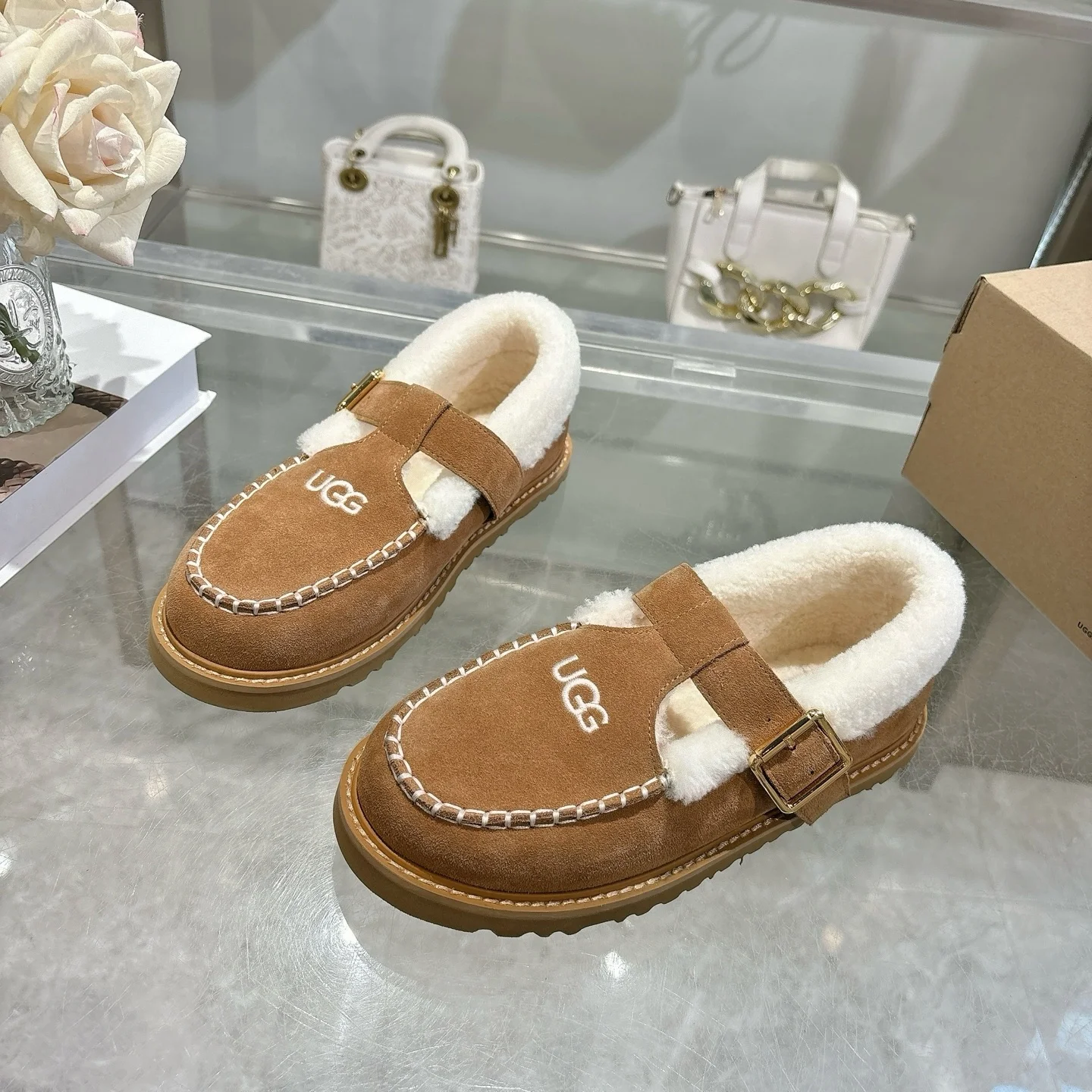 UGG Flats Suede Leather Brown-White EU36-40 B00202609111792 - Image 3