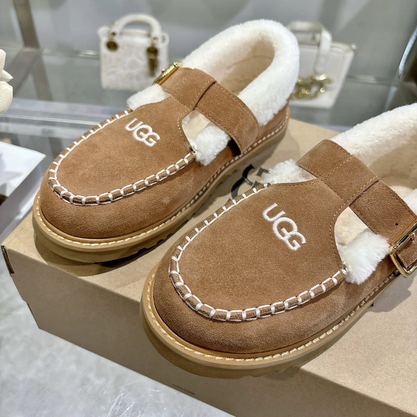 UGG Flats Suede Leather Brown-White EU36-40 B00202609111792 - Image 7