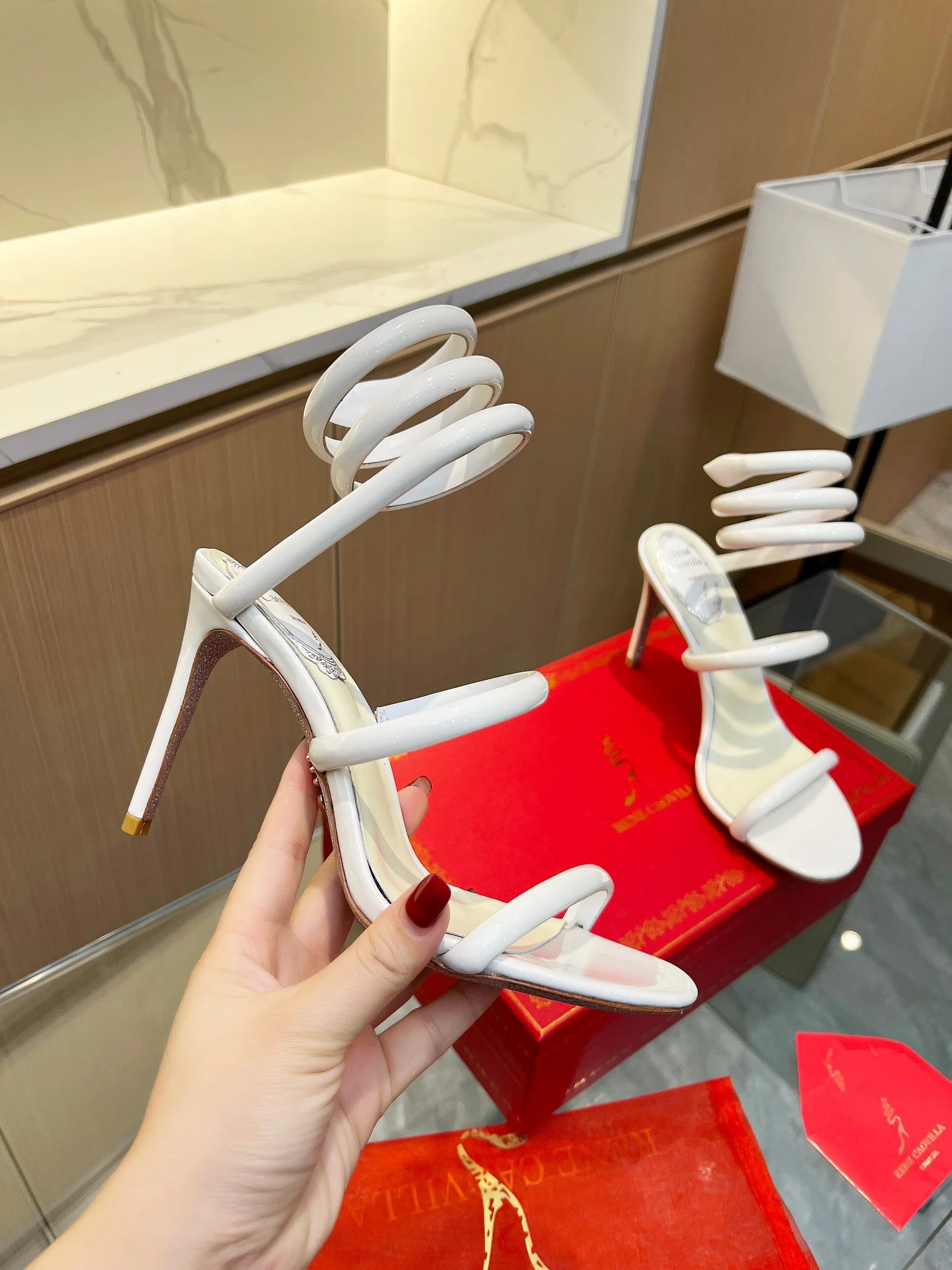 Uncategorized Sandals White-Gold B70202609110406 - Image 3