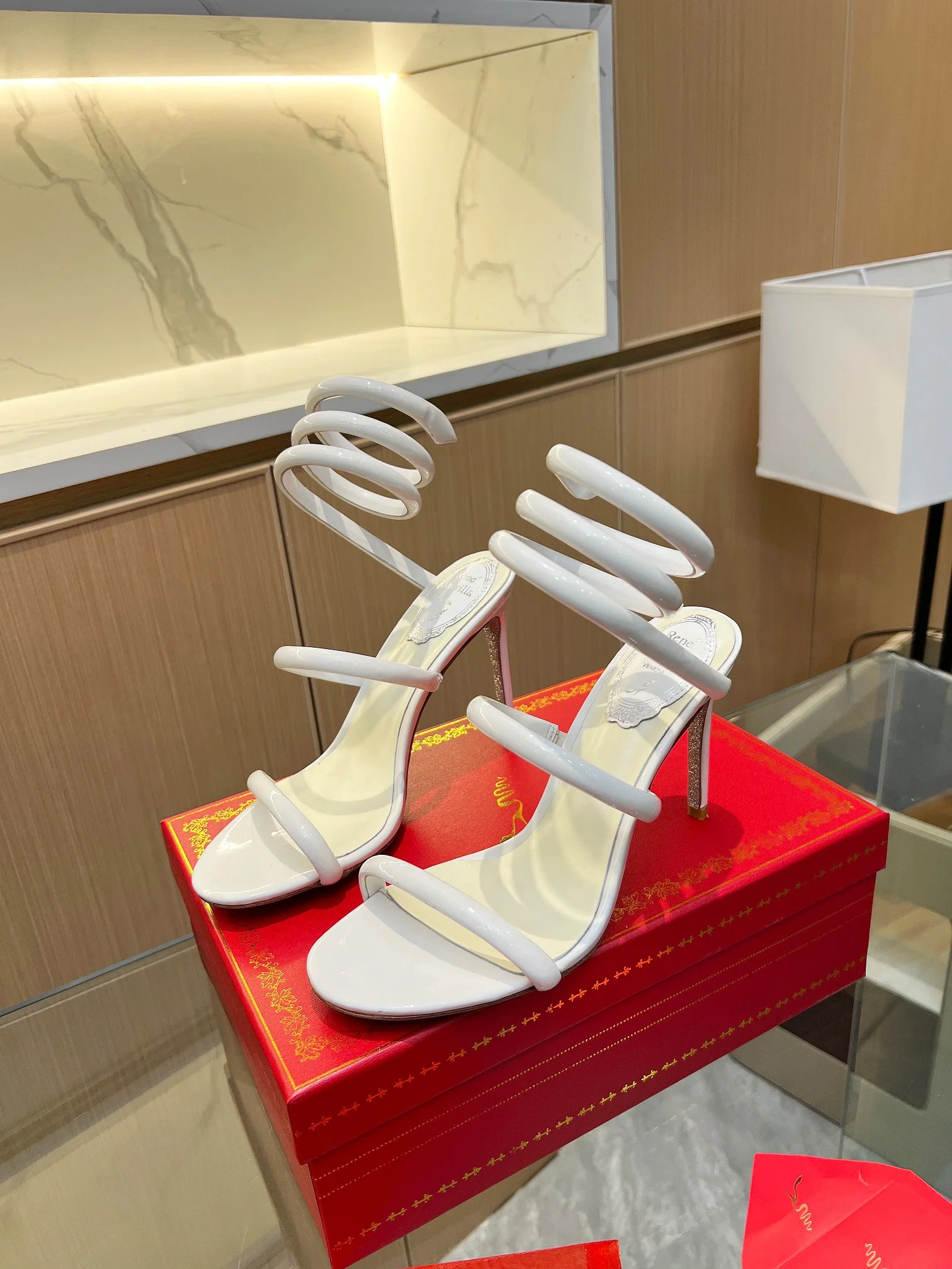 Uncategorized Sandals White-Gold B70202609110406 - Image 8