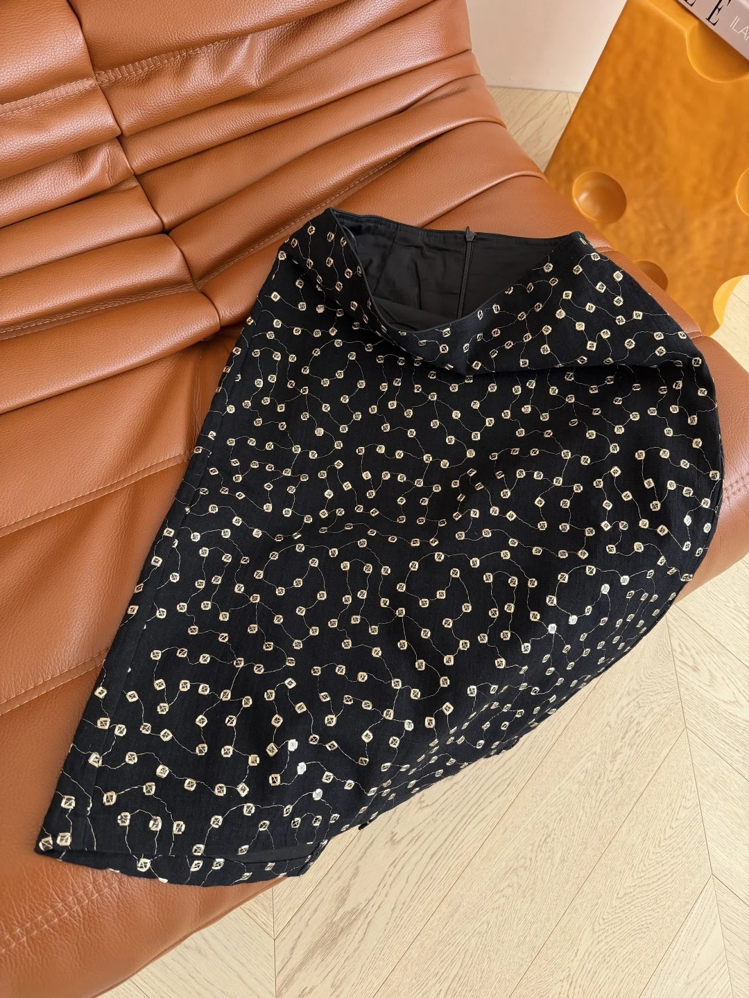 Uncategorized Skirts Black-Gold S-L B75202609060814 - Image 4