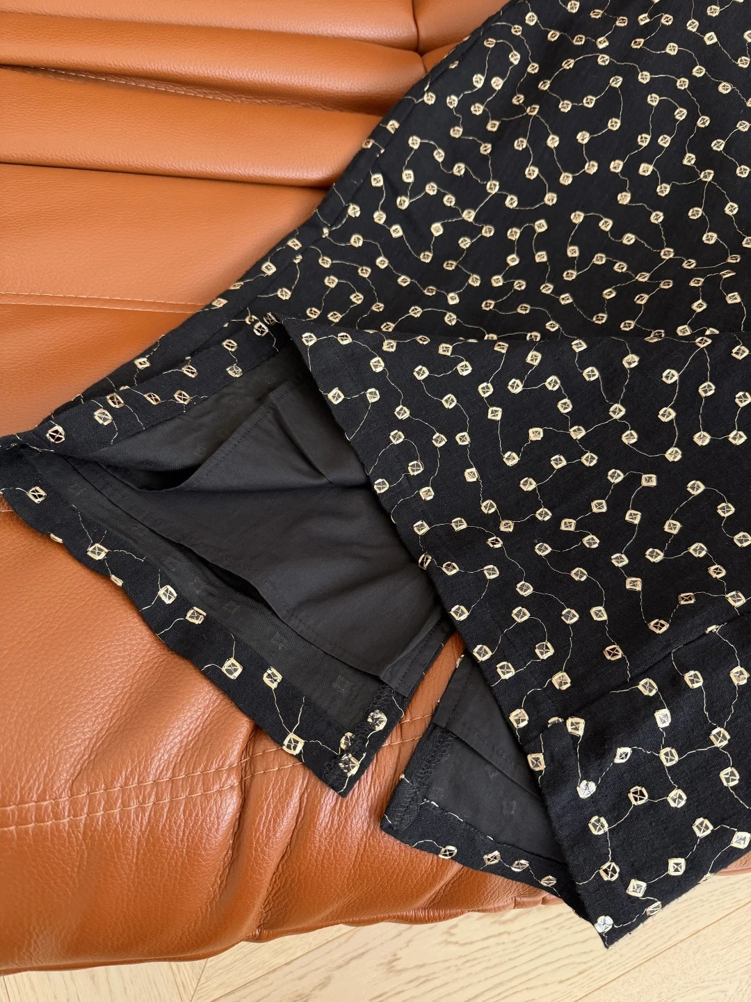 Uncategorized Skirts Black-Gold S-L B75202609060814 - Image 6