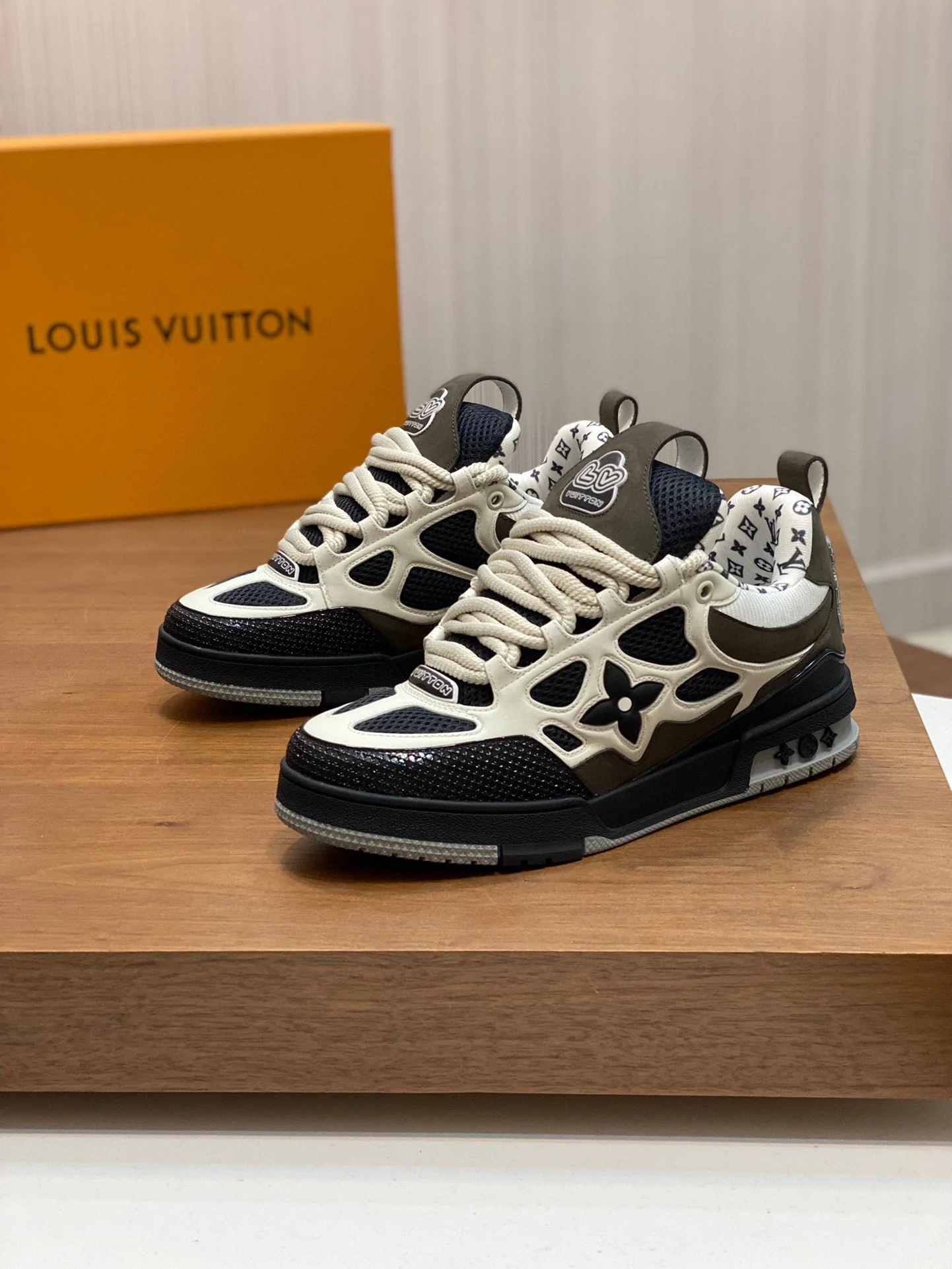 Uncategorized Sneakers Black-White-Brown C00202609111661 - Image 3