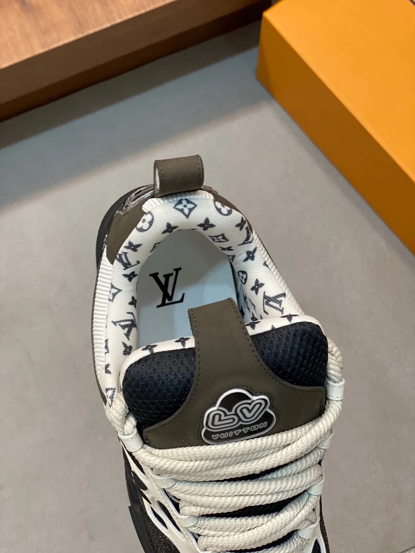 Uncategorized Sneakers Black-White-Brown C00202609111661 - Image 7