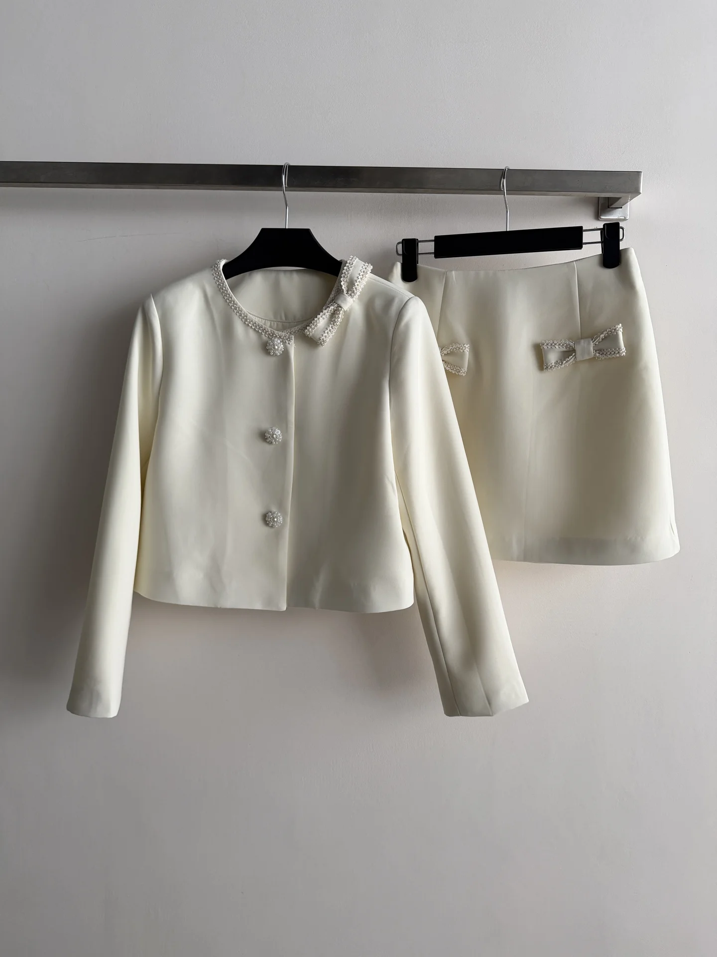 Uncategorized Suits Cream-Silver S-L D45202609061569