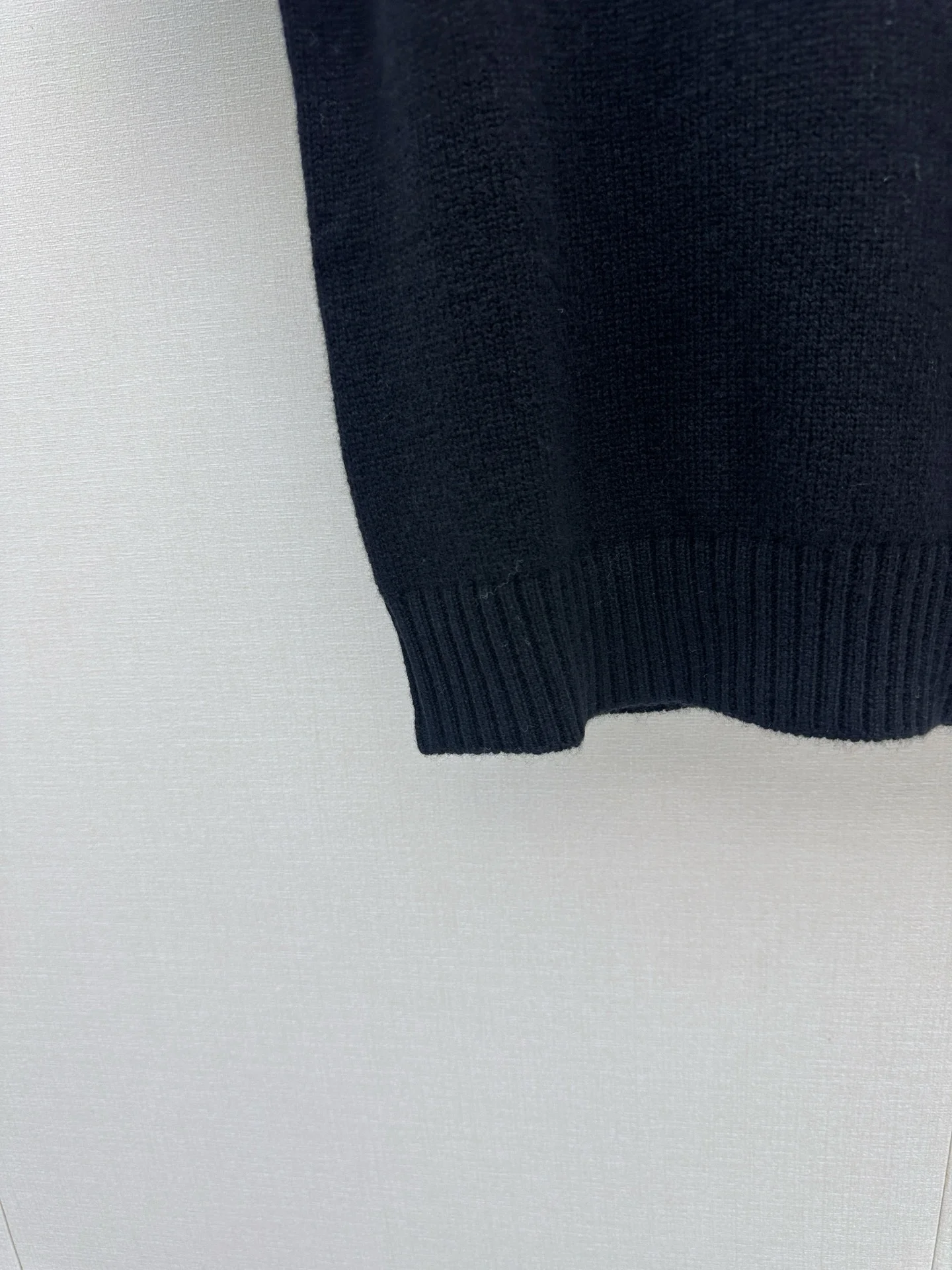 Uncategorized Sweaters Cashmere White-Black S-M-L B75202609060768 - Image 4