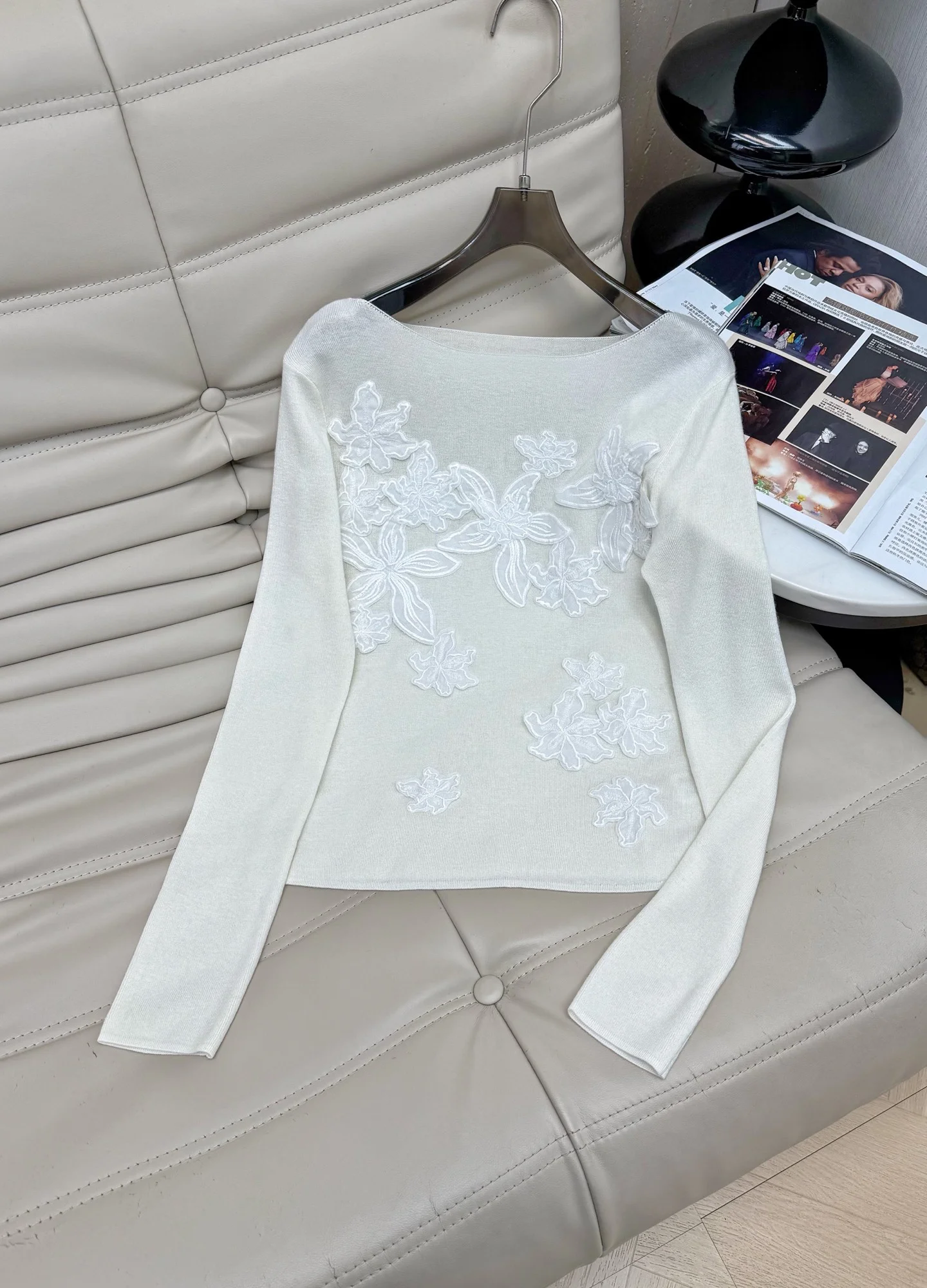 Uncategorized Sweaters Knit White-Black S-M-L B20202609060256 - Image 2