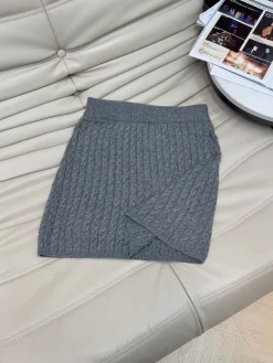 Alternative view of Uncategorized Sweaters Wool Gray-White S-L D30202609060259