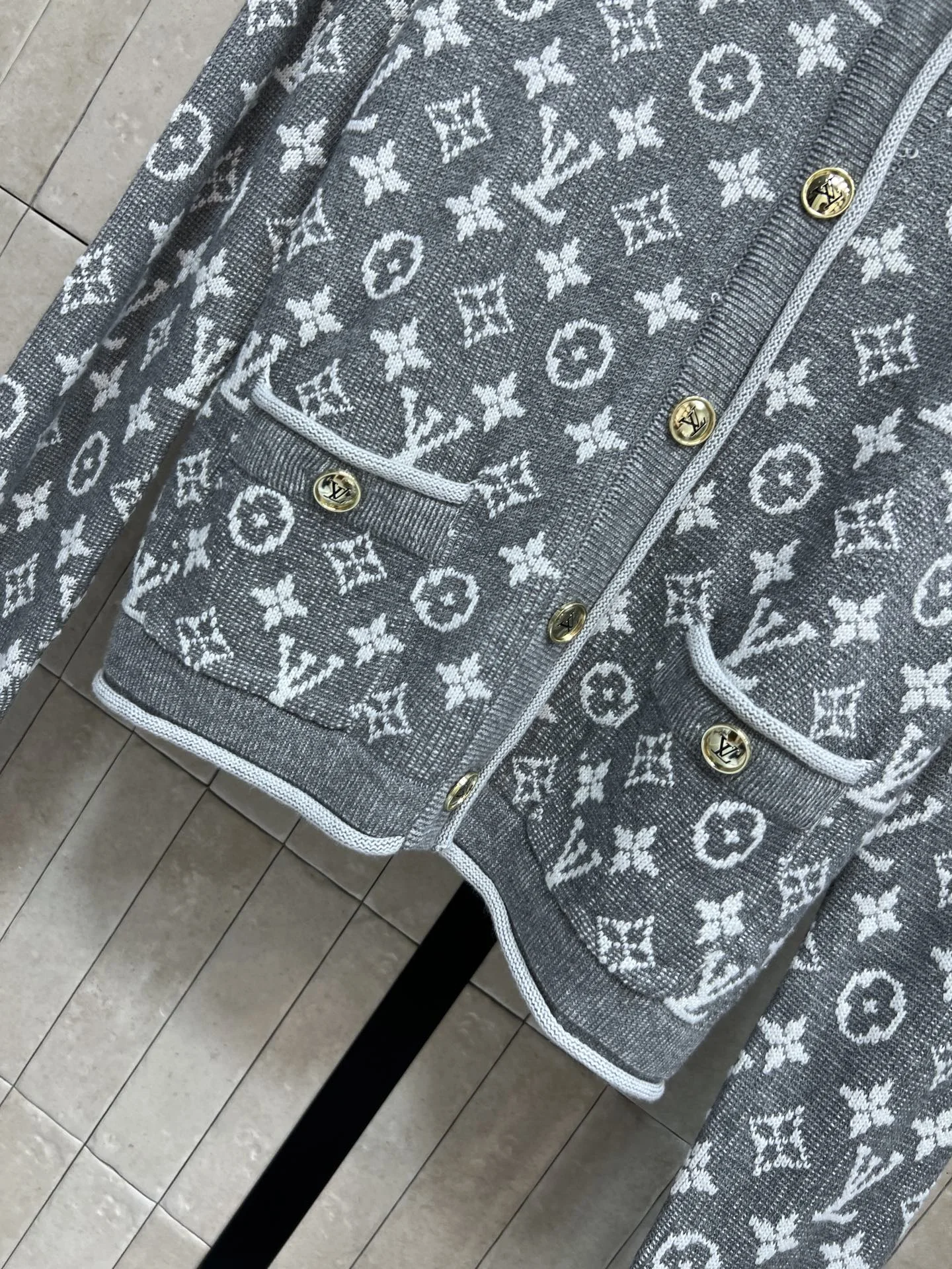 Uncategorized Sweaters Wool Knit Gray-Dark Gray S_M_L B15202609061616 - Image 3