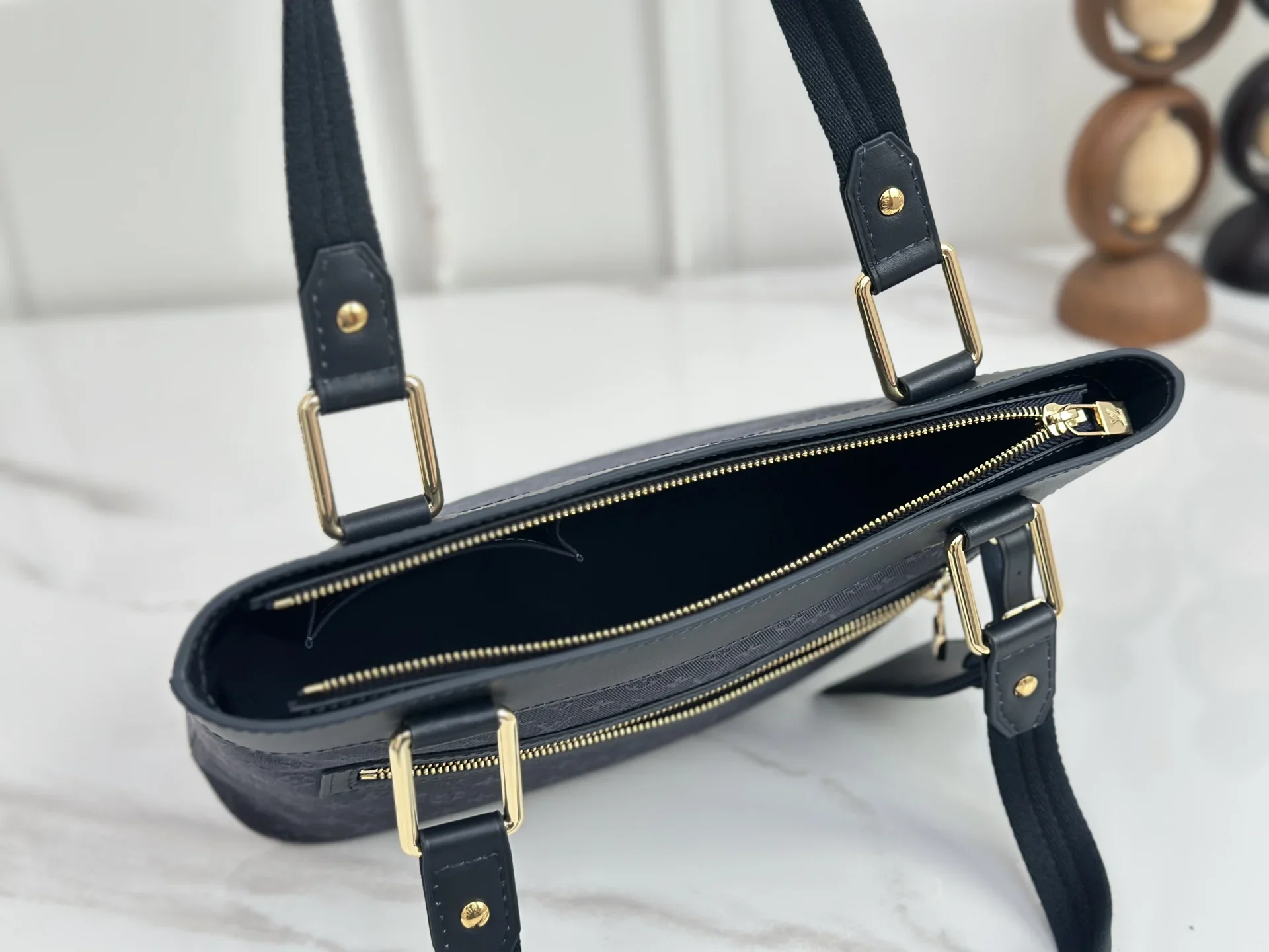 LV Totes Bags Denim and Leather Blue-Gold 24X26X9CM E50202609090379 - Image 7