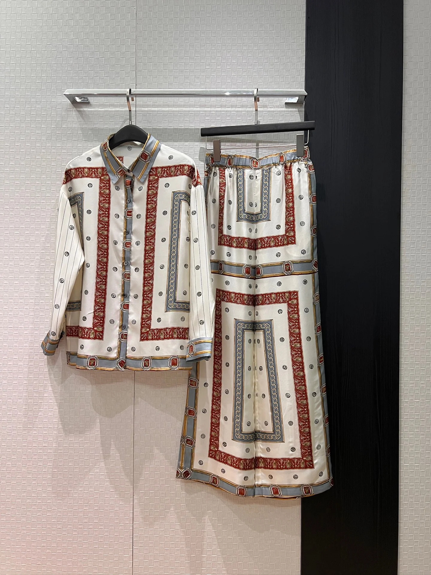VERSACE Skirts White-Red-Gray S-L C90202609062805