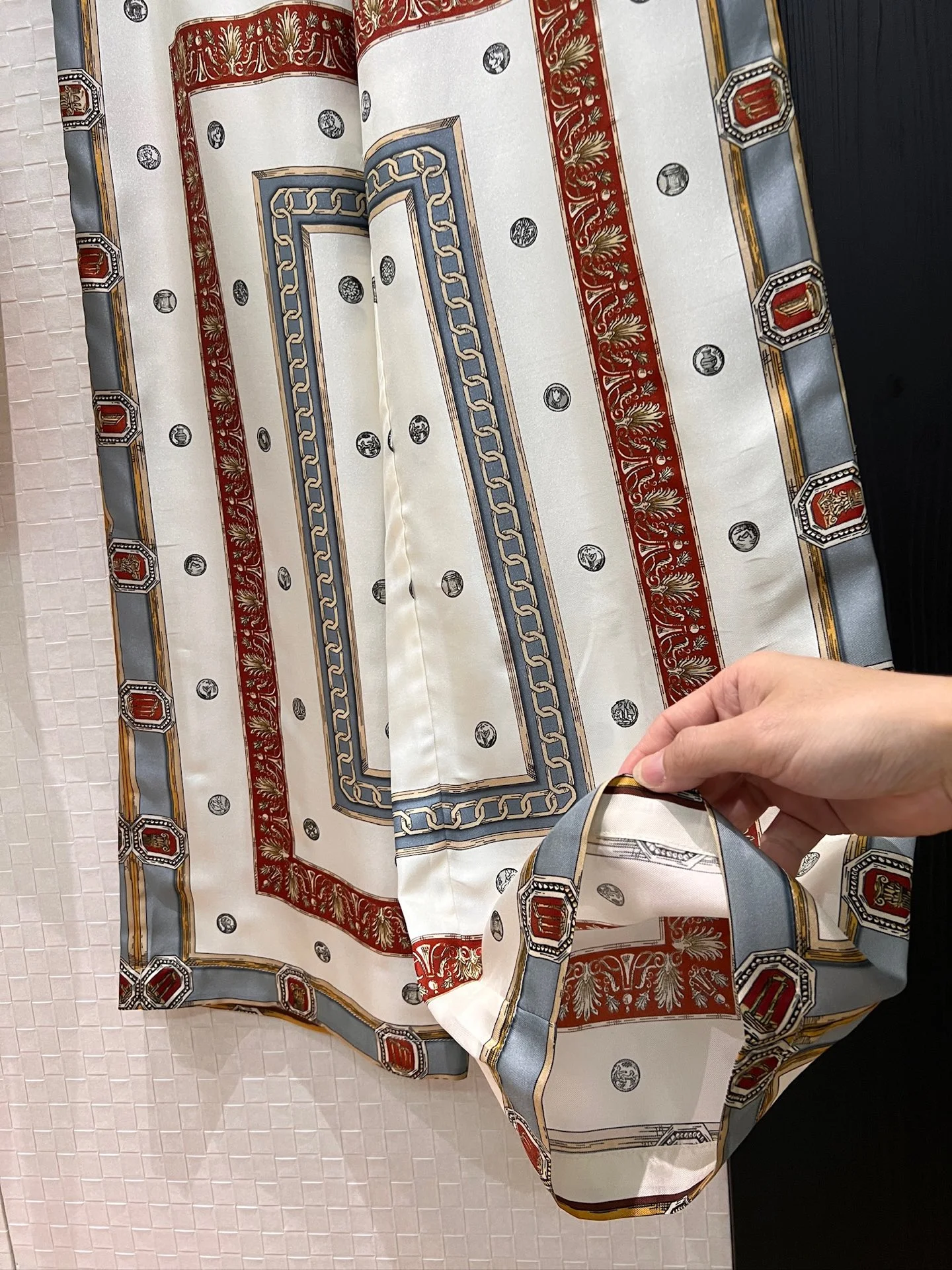 VERSACE Skirts White-Red-Gray S-L C90202609062805 - Image 7