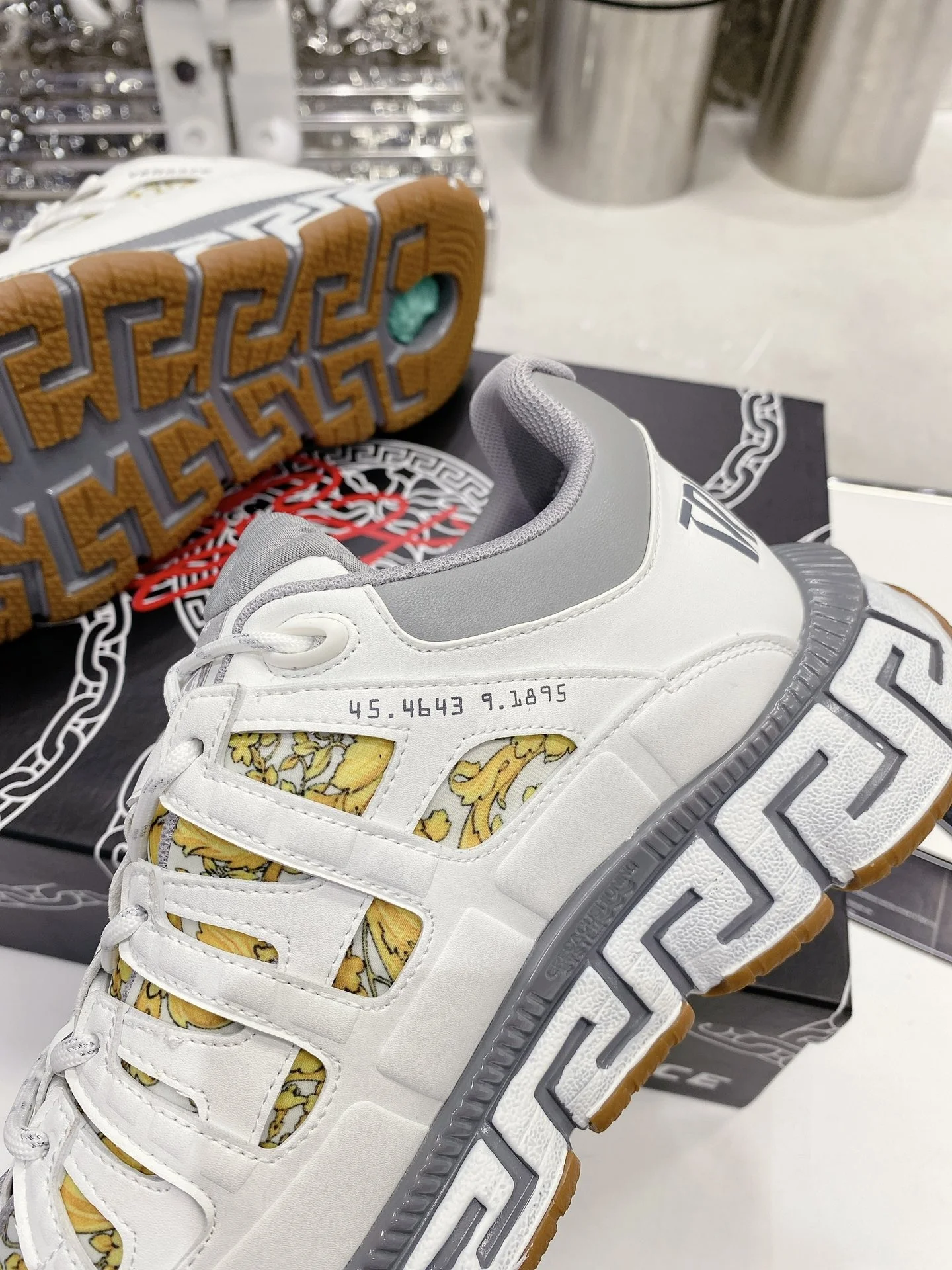 VERSACE Sneakers Cow Leather White-Gold EU35-46 B90202609111918 - Image 7