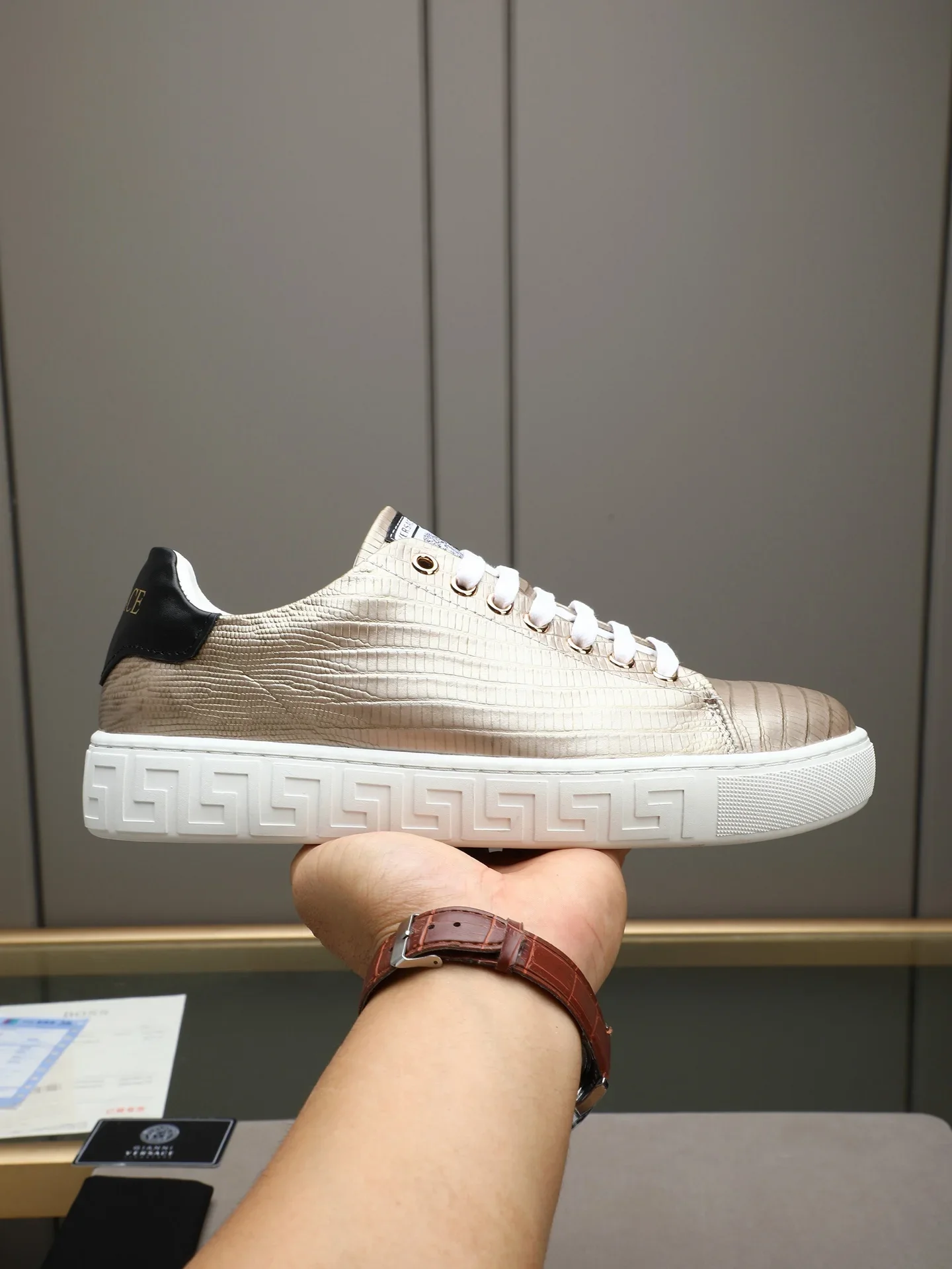 VERSACE Sneakers Gold-Black B10202609112040
