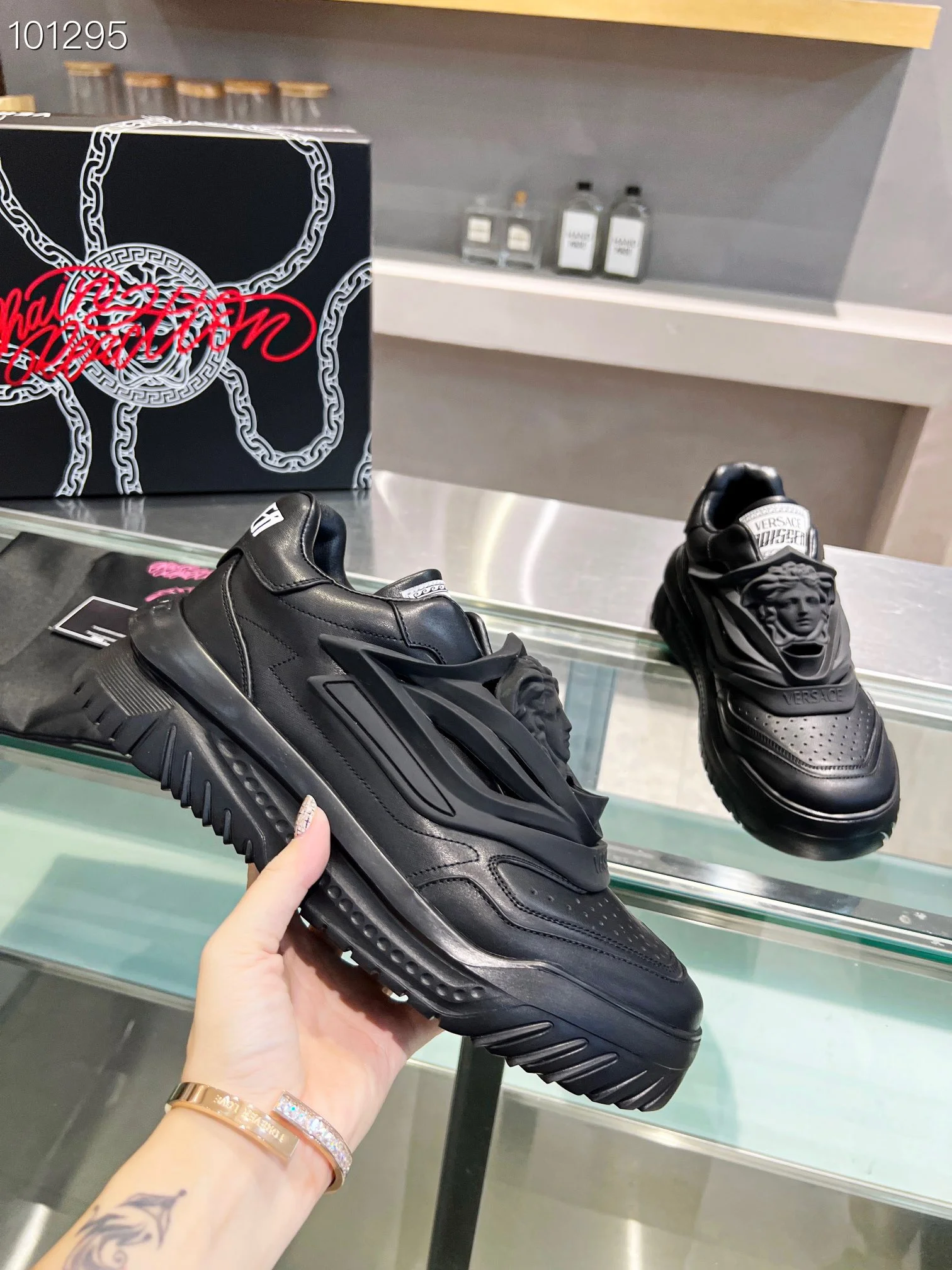 VERSACE Sneakers Leather Black EU35-46 B90202609111931