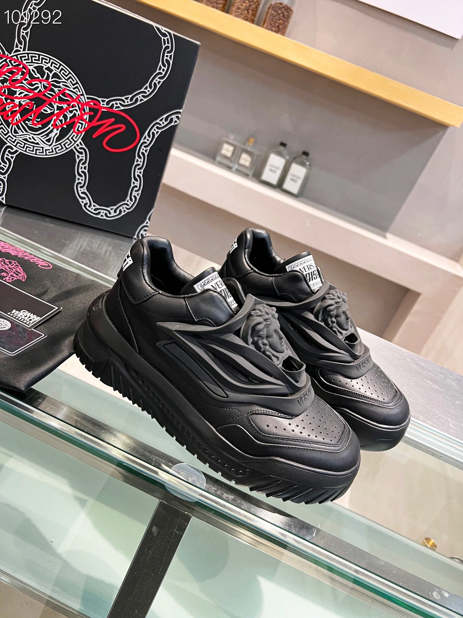 VERSACE Sneakers Leather Black EU35-46 B90202609111931 - Image 8