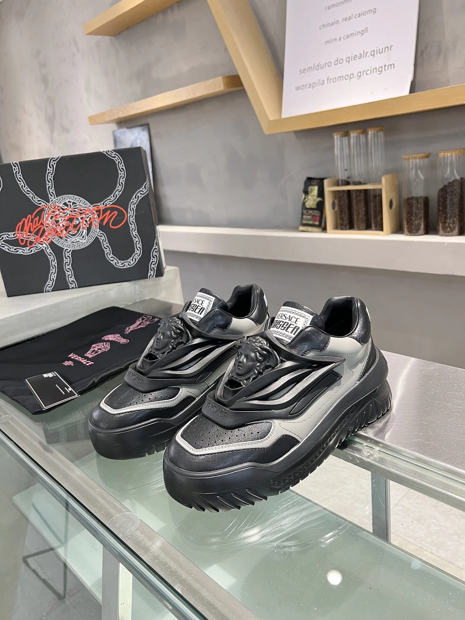 VERSACE Sneakers Leather Black-Gray EU35-46 B90202609111933 - Image 6