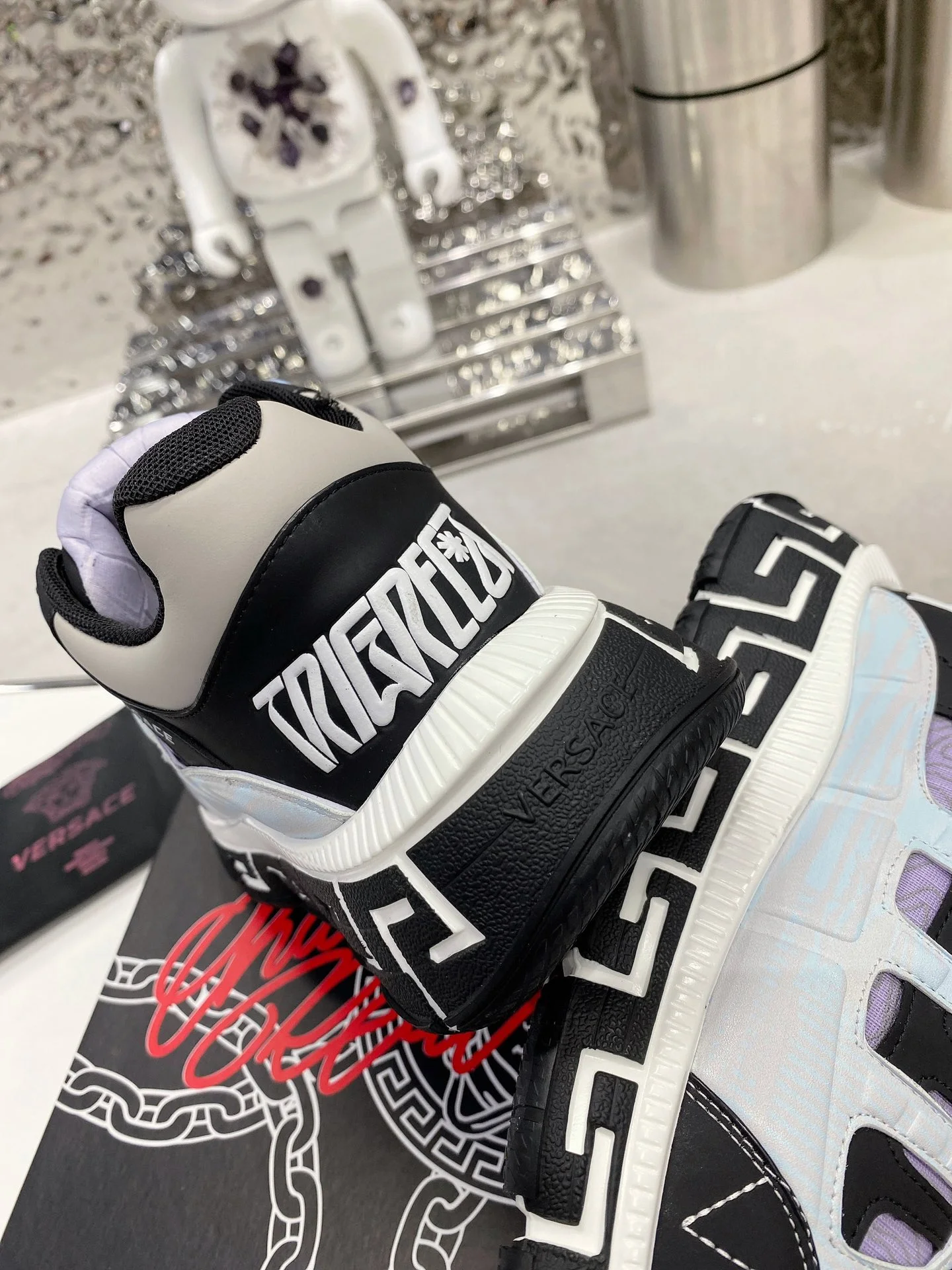 VERSACE Sneakers Leather Black-Purple EU35-46 B90202609111913 - Image 6
