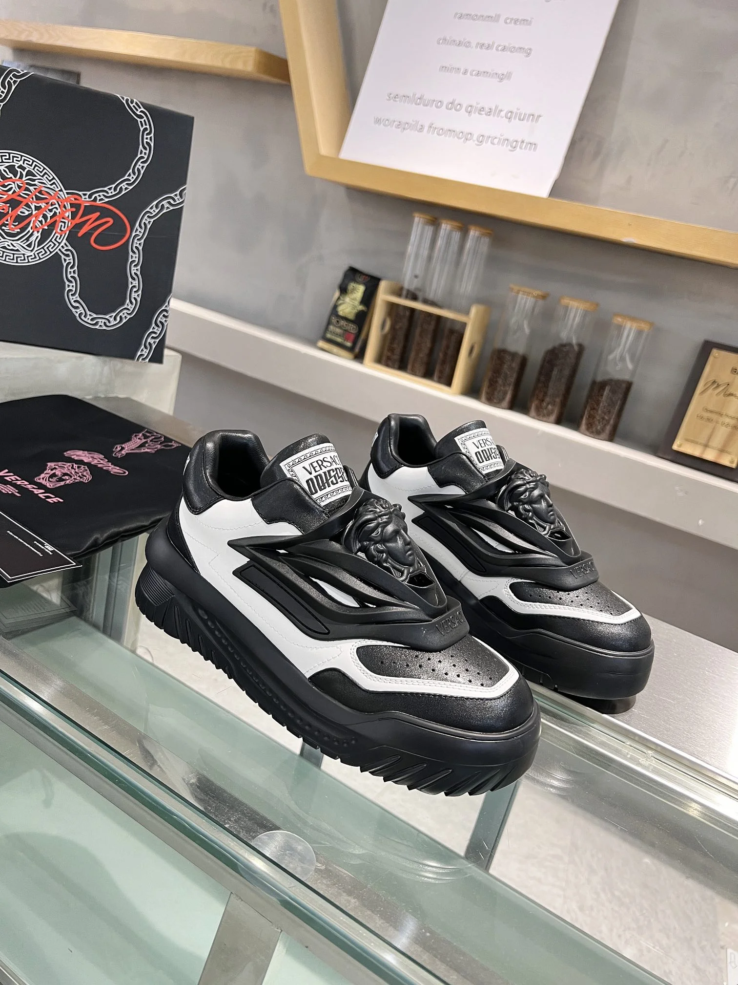 VERSACE Sneakers Leather Black-White EU35-46 B90202609111932 - Image 7