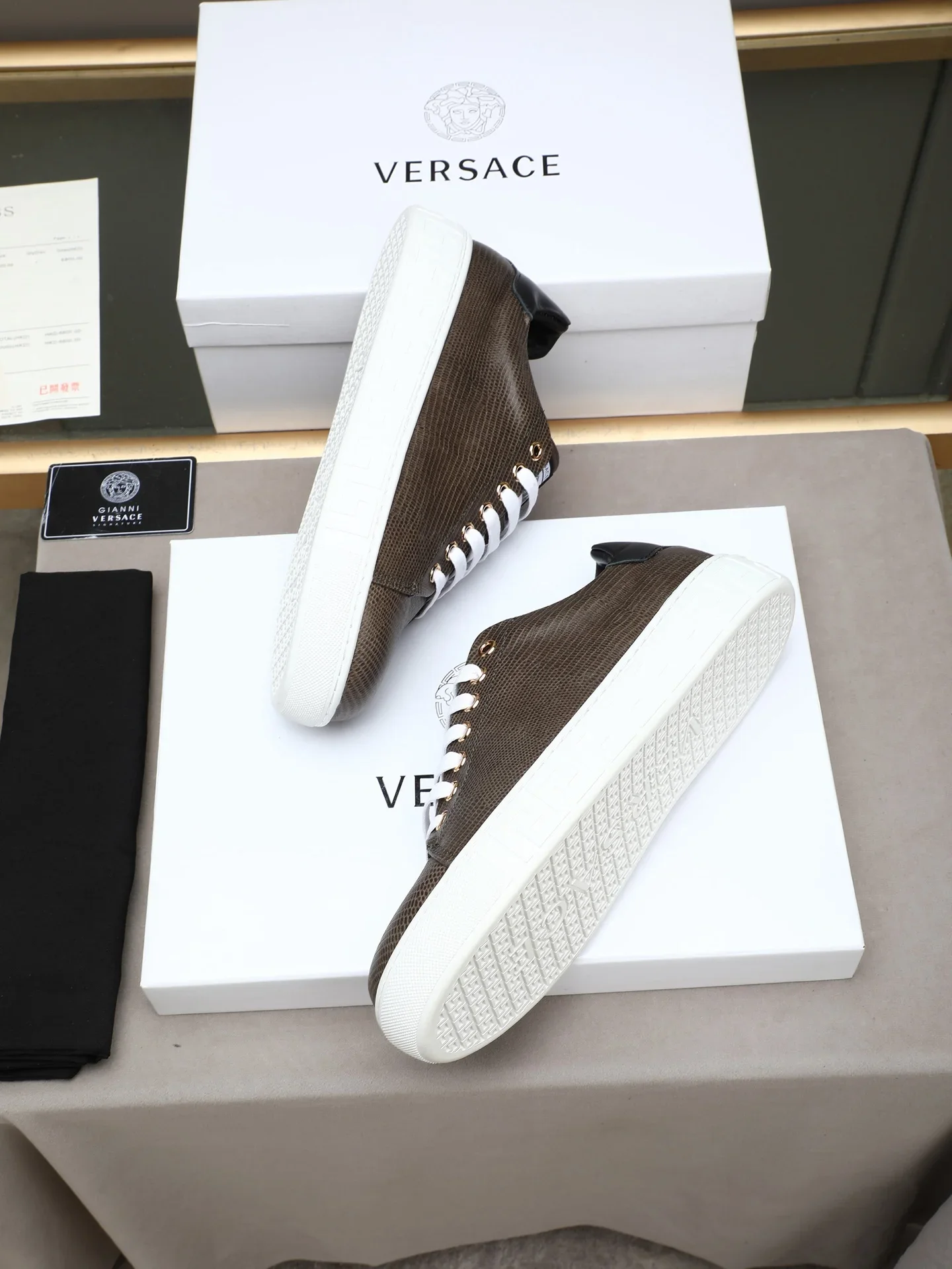 VERSACE Sneakers Lizard Embossed Calfskin Brown-Black EU38-44 B10202609112039 - Image 8