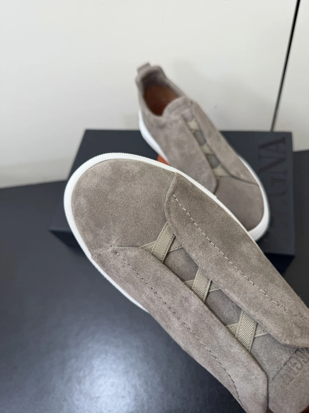 ZEGNA Sneakers Calf Leather Grey-White EU39-46 C50202609110782 - Image 6