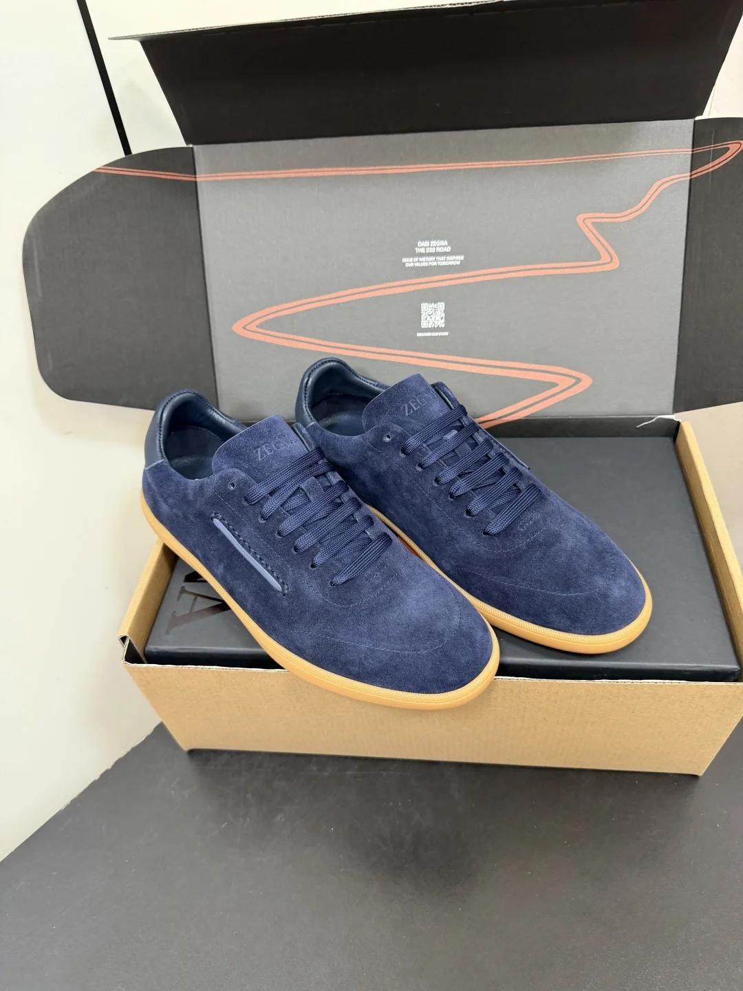ZEGNA Sneakers Suede Calfskin Blue-Tan EU39-47 C20202609110778 - Image 2
