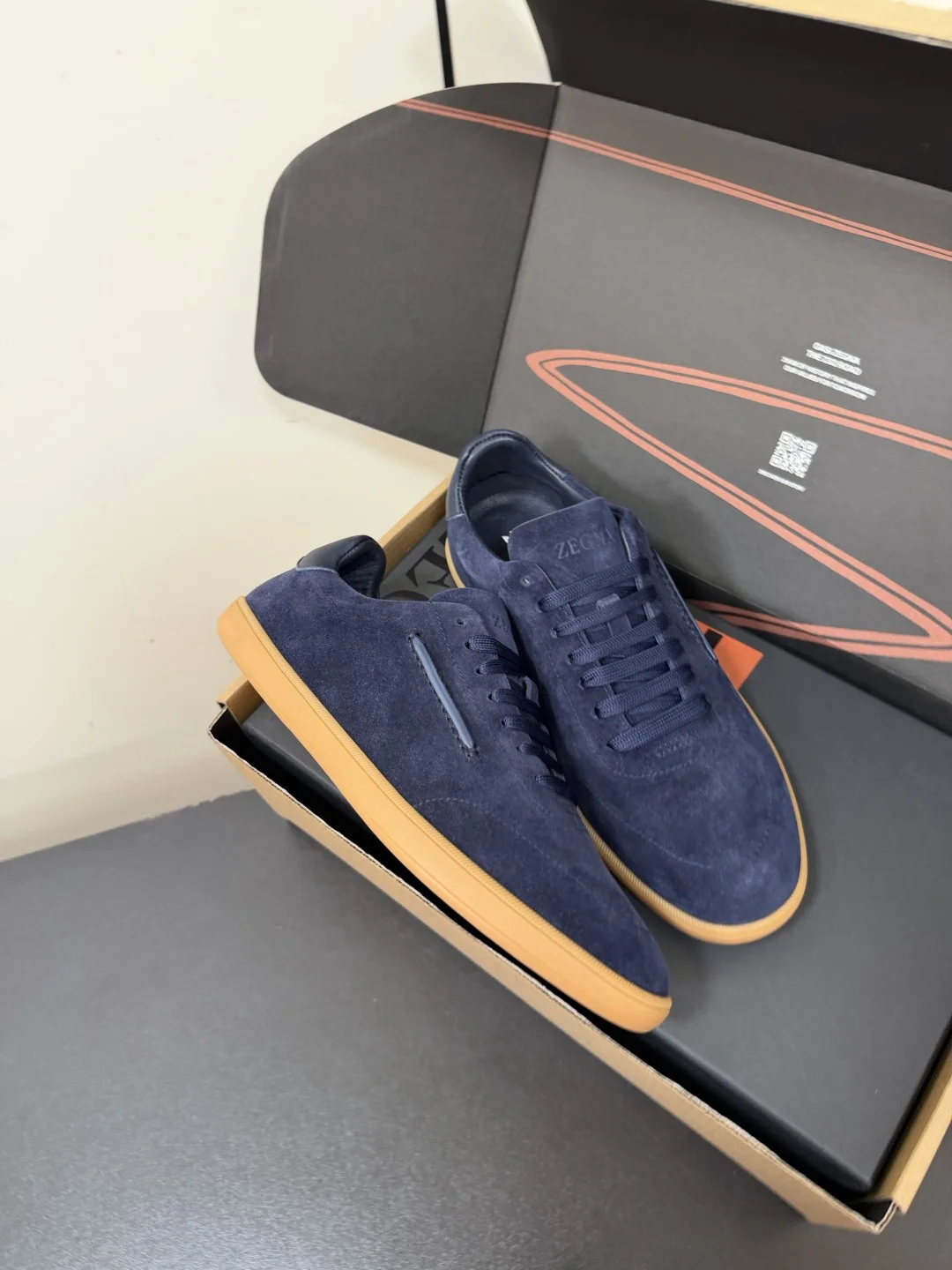 ZEGNA Sneakers Suede Calfskin Blue-Tan EU39-47 C20202609110778 - Image 5
